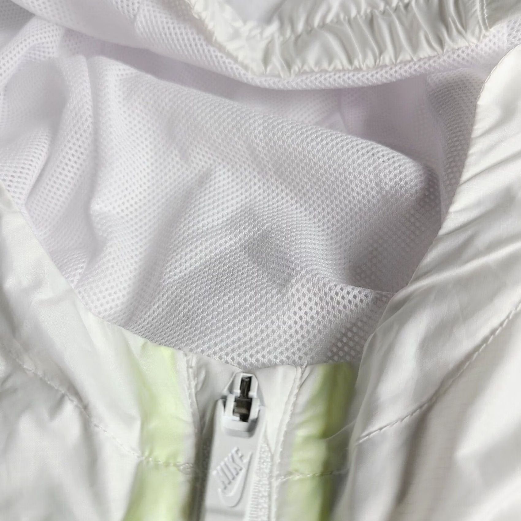 Nike Nike Windbreaker Jacket CU0043-100 White Neon Green Medium Girls Athletic Zip Geometric Lightweight Jacket Size L / US 10 / IT 46 - 4 Thumbnail