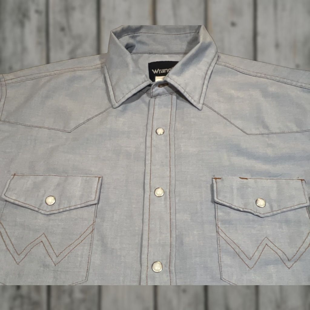 Wrangler VINTAGE Wrangler Pearl Snap Western Shirt Men’s 17-36 Regular Fit Long Tails Blue Polyester Pockets Embroidered Cowboy Casual Workwear Size US XL / EU 56 / 4 - 1 Thumbnail