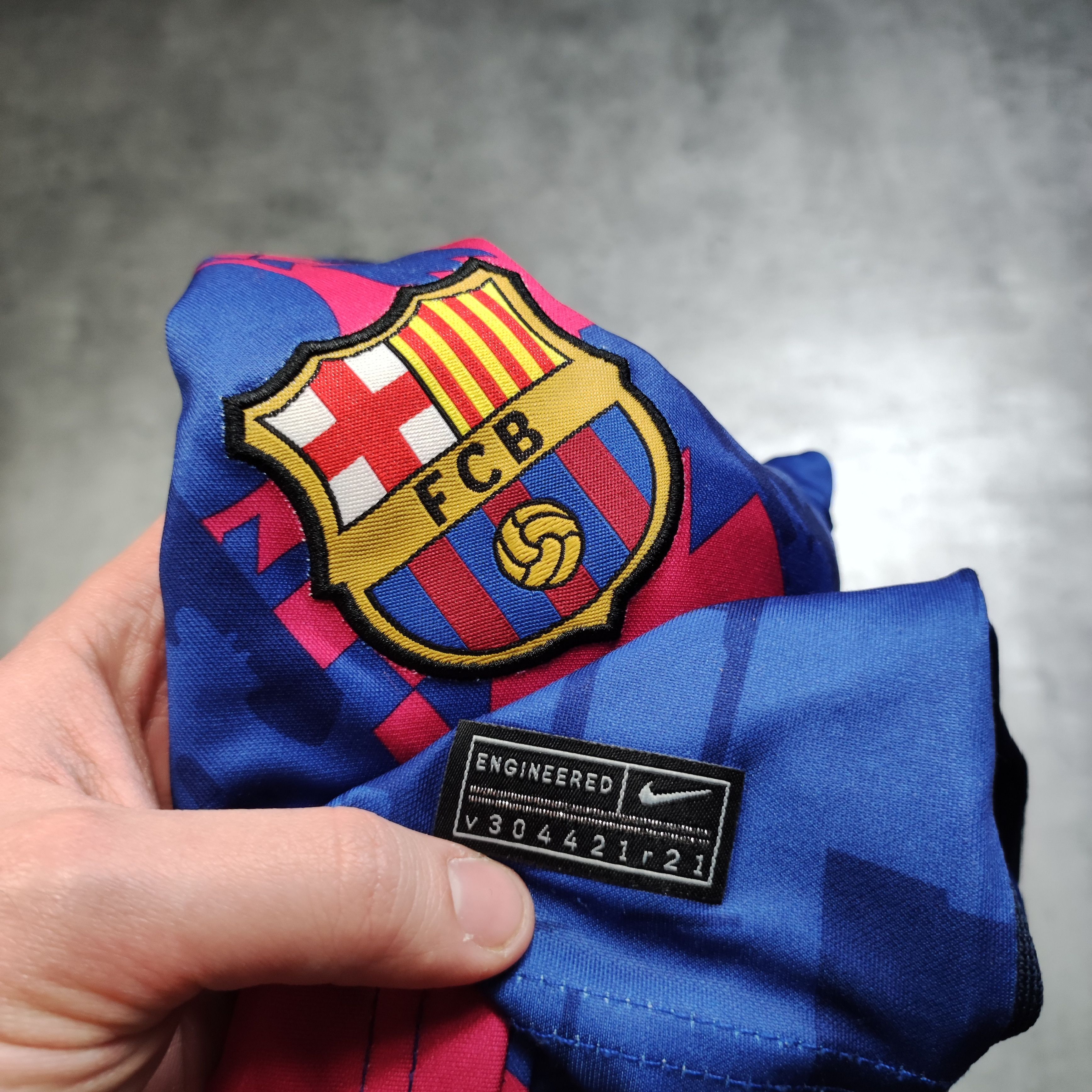 Other RARE FC Barcelona 2021 Third #25 Aubameyang Soccer Jersey Size US XS / EU 42 / 0 - 6 Thumbnail