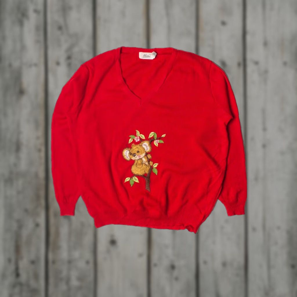 X-LARGE VINTAGE Alicia Red Koala Bear Sweater - Embroidered Animal Acrylic X-Large Adults Red 80s? Mens Womens Girls Boys Size XL / US 12-14 / IT 48-50 - 1 Thumbnail