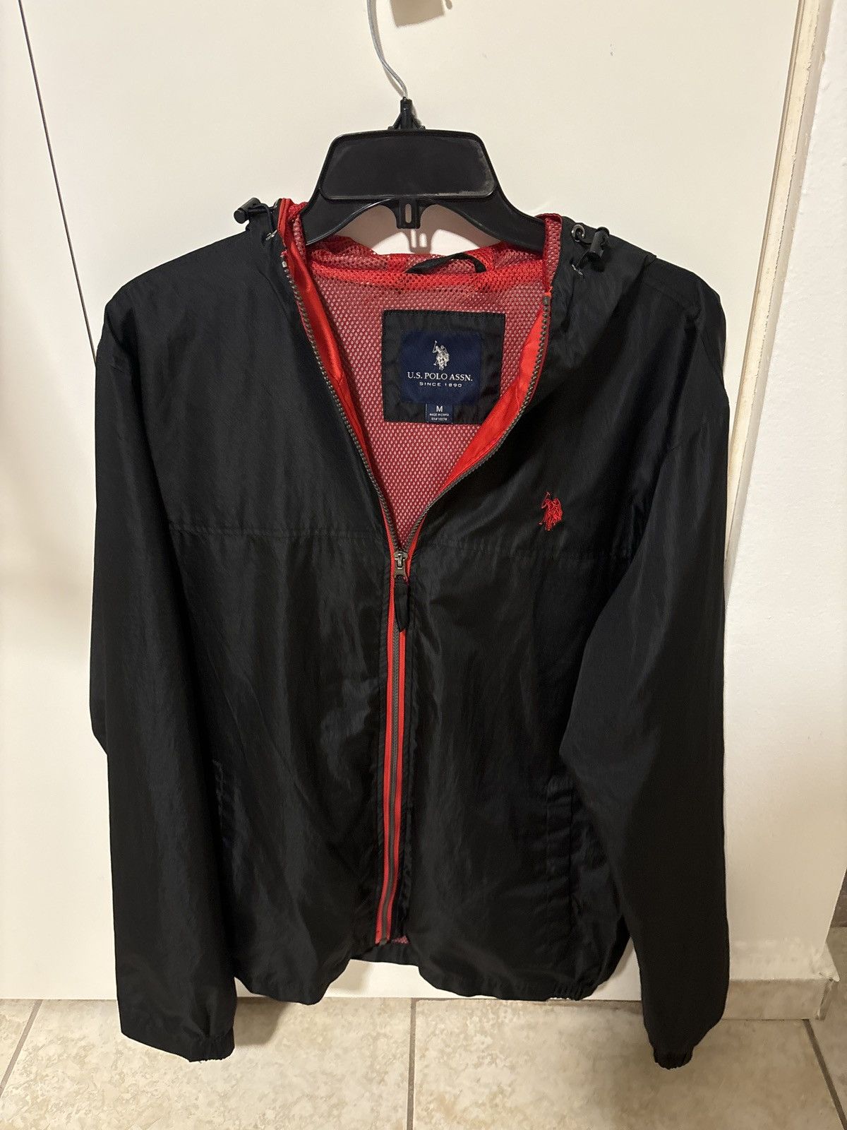 U.S. Polo Assn. U.S. Polo ASSN. Black & Red Hooded Windbreaker Jacket Size US M / EU 48-50 / 2 - 1 Thumbnail