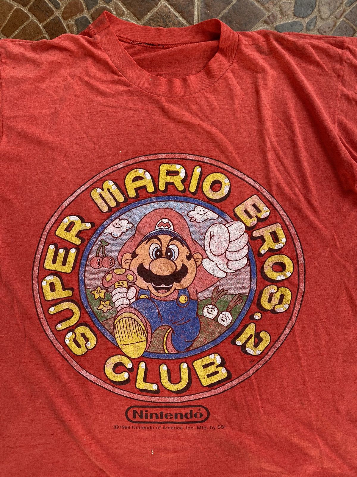 Nintendo × Vintage Vintage 1988 Super Mario T Shirts Size US XL / EU 56 / 4 - 2 Thumbnail