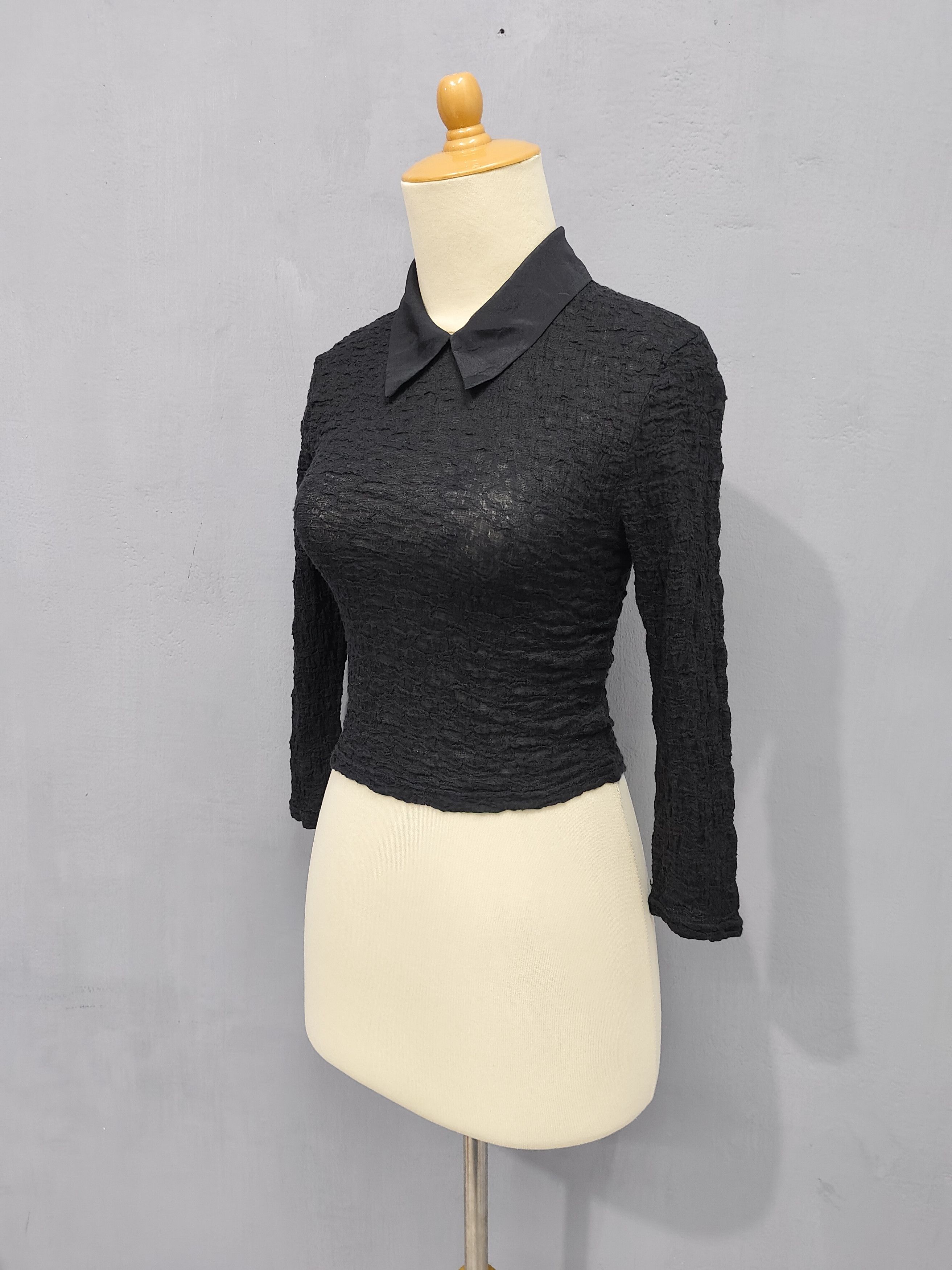 Japanese Brand Snidel🇯🇵 Gothic Cropped Textured Lace Peter Pan Collar Top Size S / US 4 / IT 40 - 3 Thumbnail