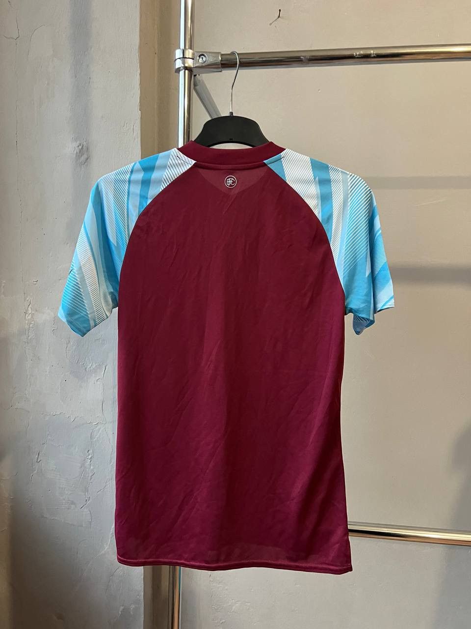 Umbro 2021/22 BURNLEY FC HOME SOCCER JERSEY FOOTBALL SHIRT SIZE S Size US S / EU 44-46 / 1 - 14 Thumbnail