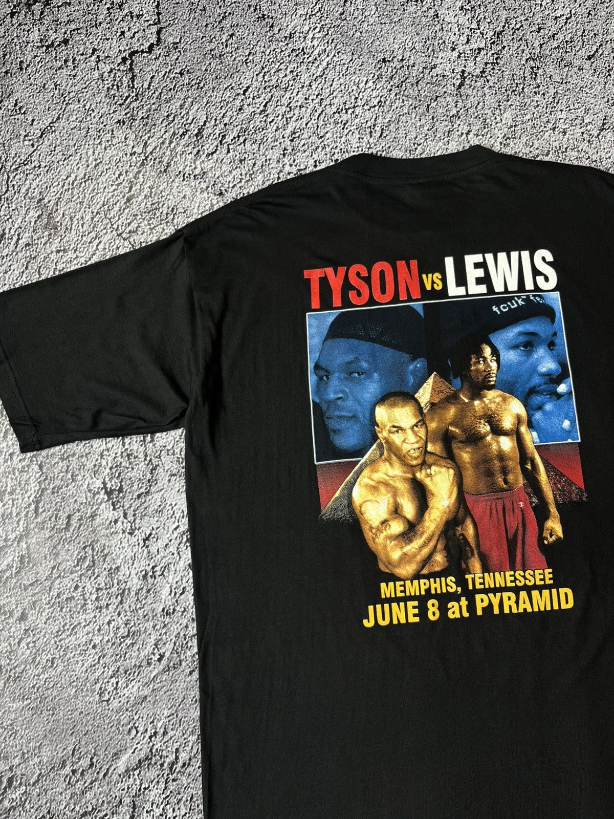 Vintage Vintage Mike Tyson vs Lennox Lewis Rumble T Shirt Size XXL Size US XXL / EU 58 / 5 - 9 Thumbnail