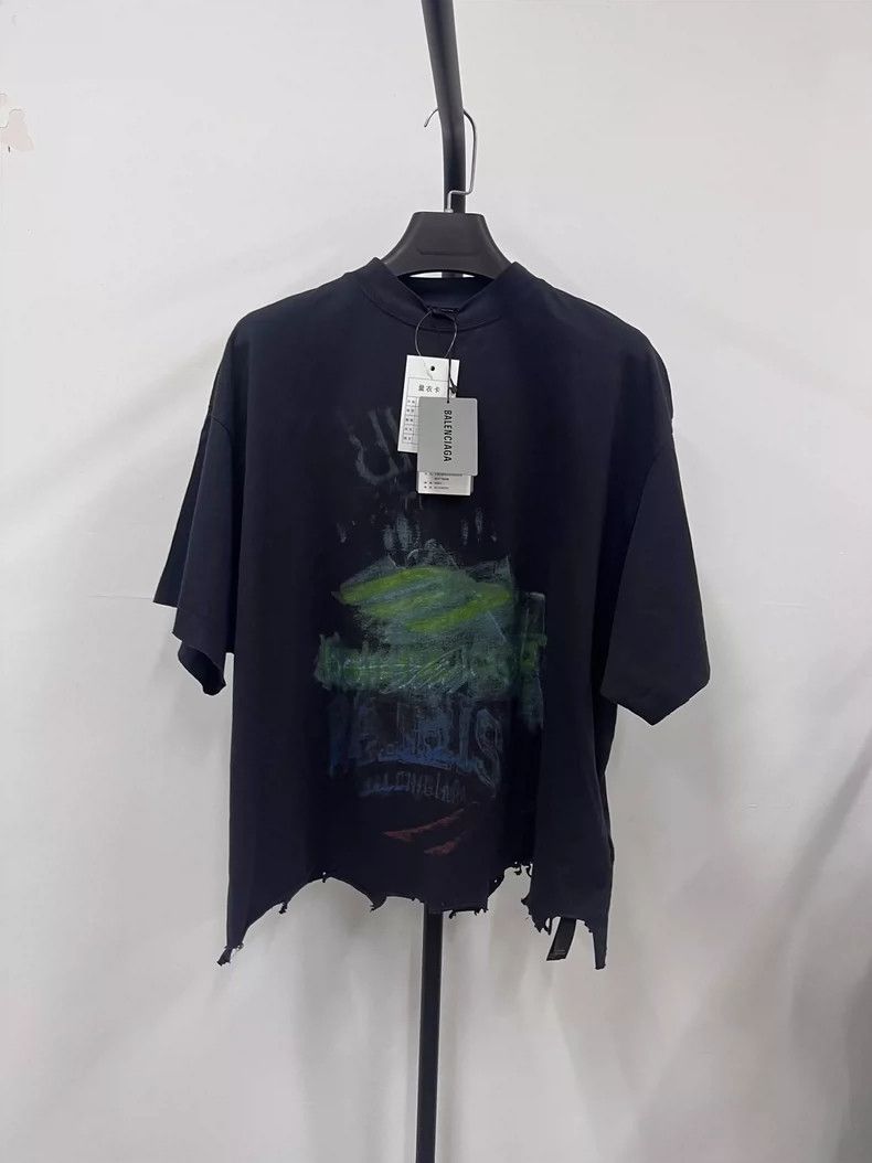 Balenciaga Balenciaga SS25 Faded Crew Neck Printed Short Sleeve 2504-N Size US S / EU 44-46 / 1 - 1 Thumbnail