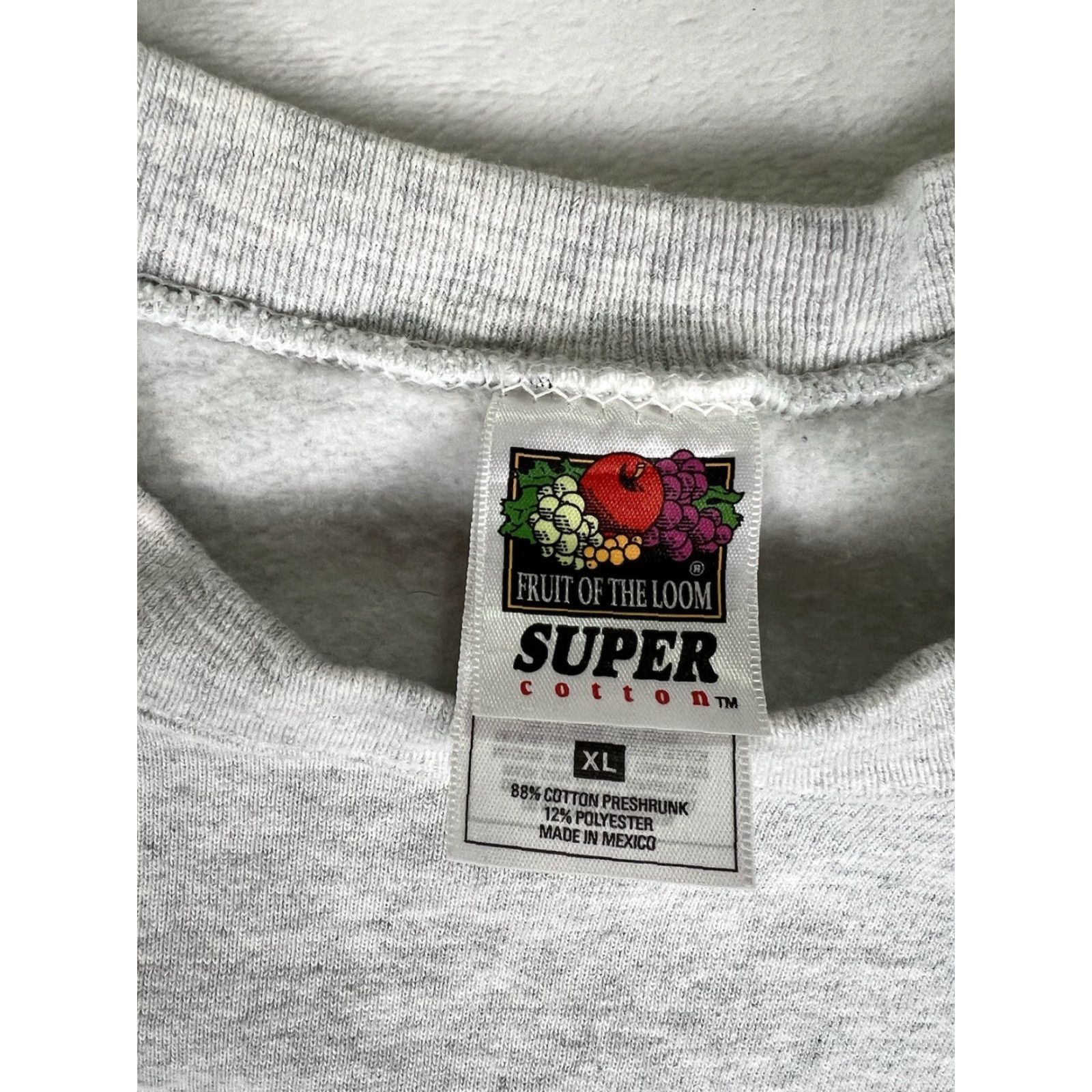 Fruit Of The Loom VINTAGE Bishop Timon St Jude High School Sweatshirt XL Gray Cotton Blend Embroidered 90s School Men Sweatshirt Size US XL / EU 56 / 4 - 4 Thumbnail