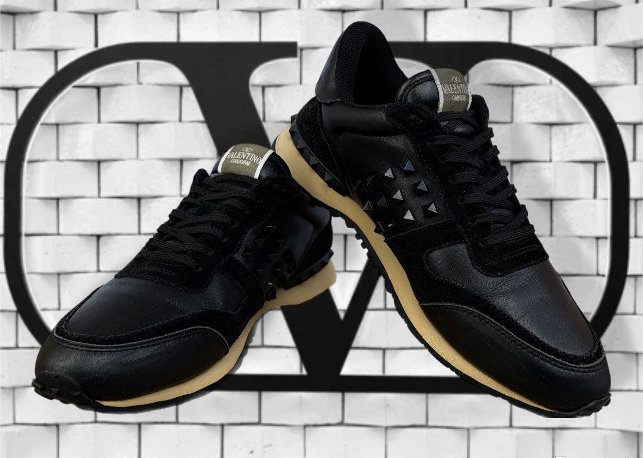 Valentino Valentino Garavani Rockstud Rockrunners Black Sneakers Size US 11 / EU 44 - 7 Thumbnail