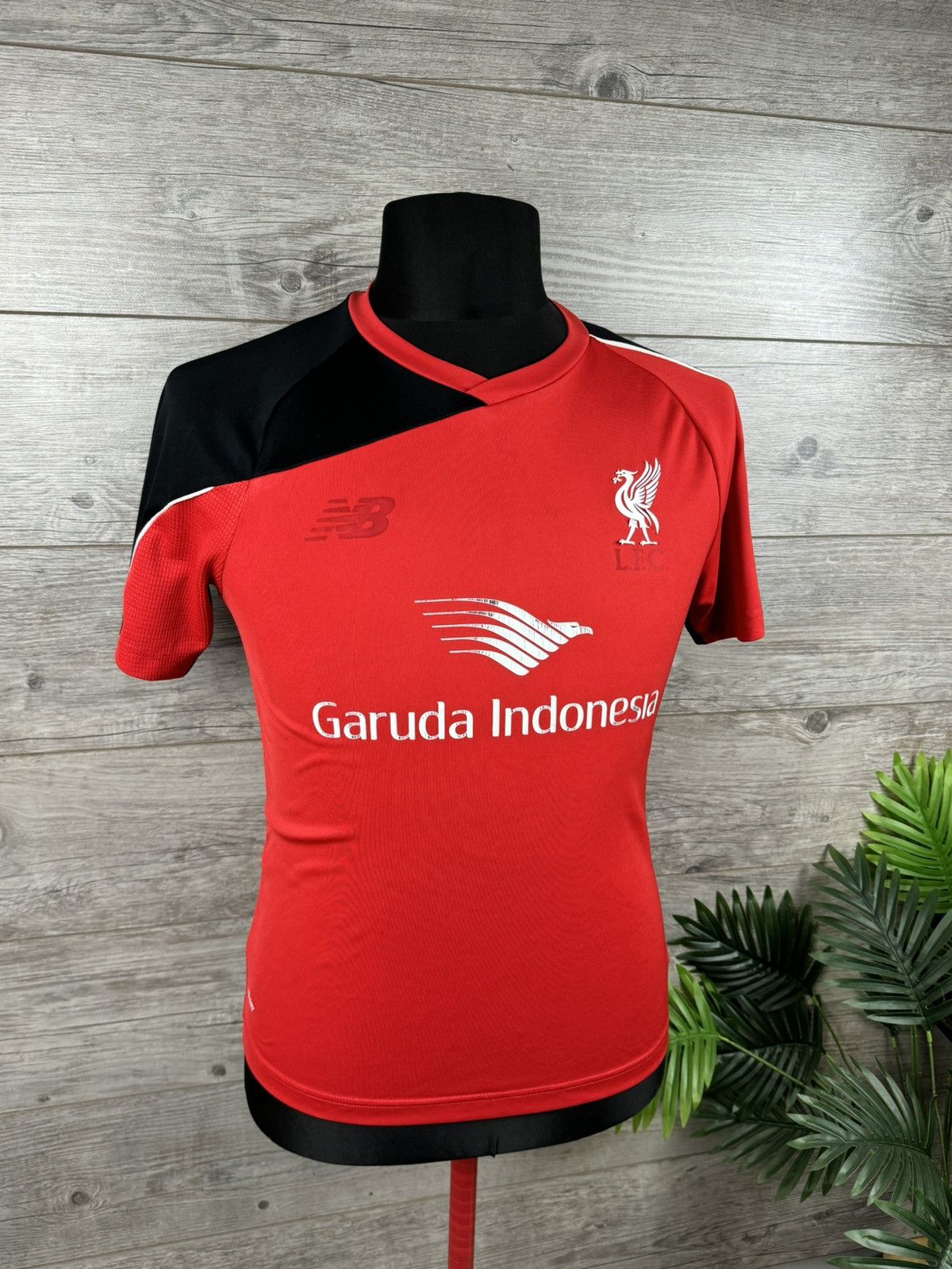 New Balance New Balance Liverpool Soccer Jersey Size M Size US M / EU 48-50 / 2 - 3 Thumbnail