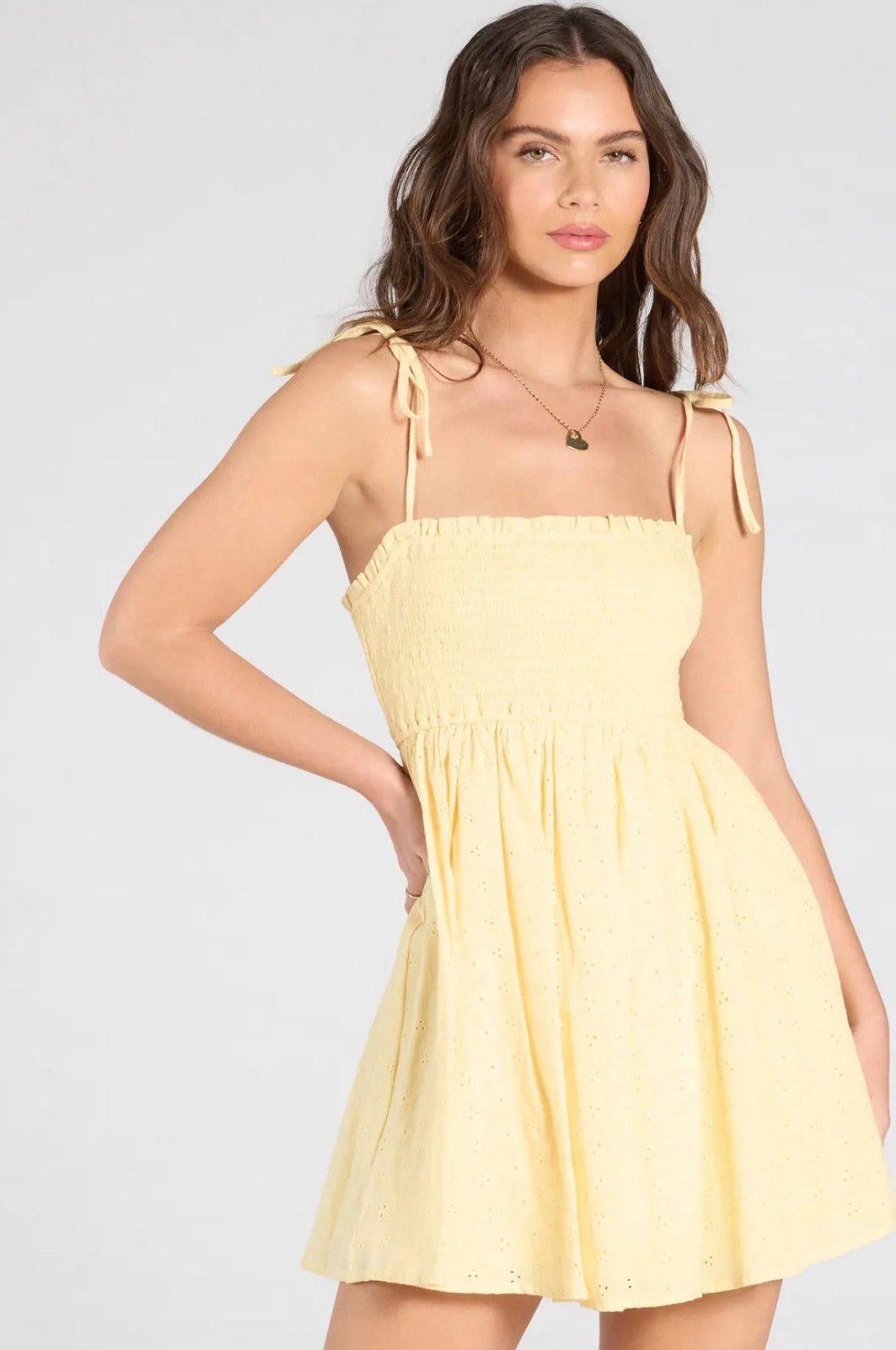 Windsor Smith Windsor Sunny Tones Smocked Eyelet Skater Dress Small NWT Size S / US 4 / IT 40 - 3 Thumbnail