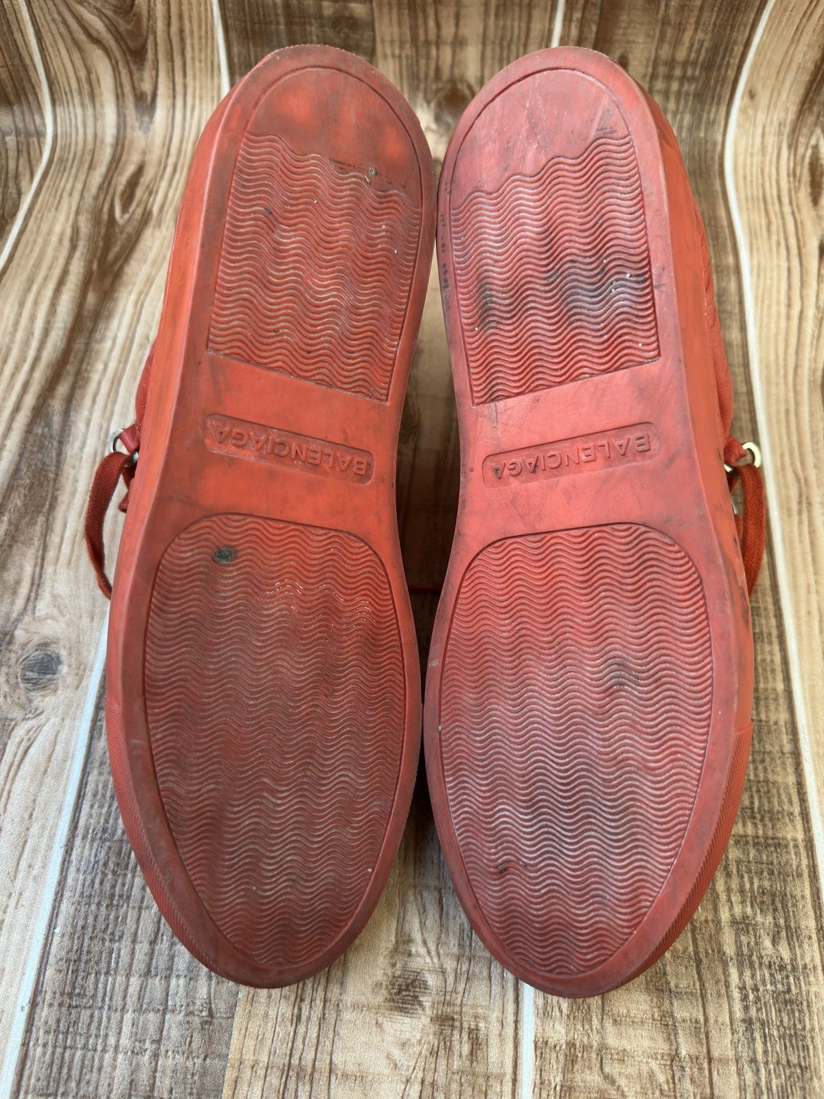 Balenciaga 🔥BALENCIAGA ARENA RED LEATHER LOW TOP SNEAKERS Size US 9 / EU 42 - 21 Thumbnail