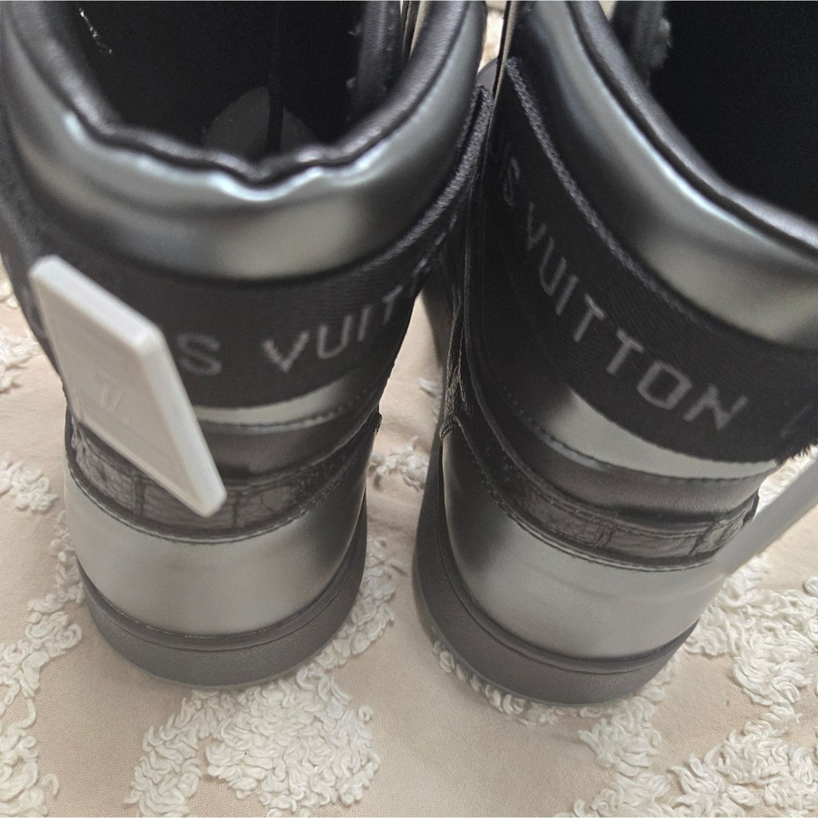 Louis Vuitton LOUIS VUITTON Rivoli Sneakers, Black Monogram, Size 40 US 7 Size US 7 / EU 40 - 6 Thumbnail