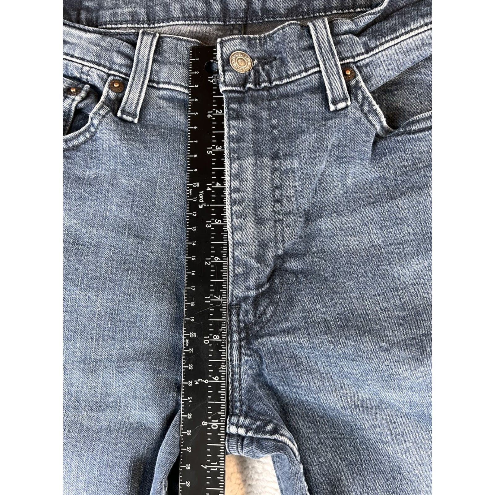 Levi's VINTAGE Levi's 514 Jeans Mens 33x30 Blue Straight Mid Rise Dark Wash Men 5-Pocket Denim Cotton Regular Inseam 30 Size US 33 - 4 Thumbnail