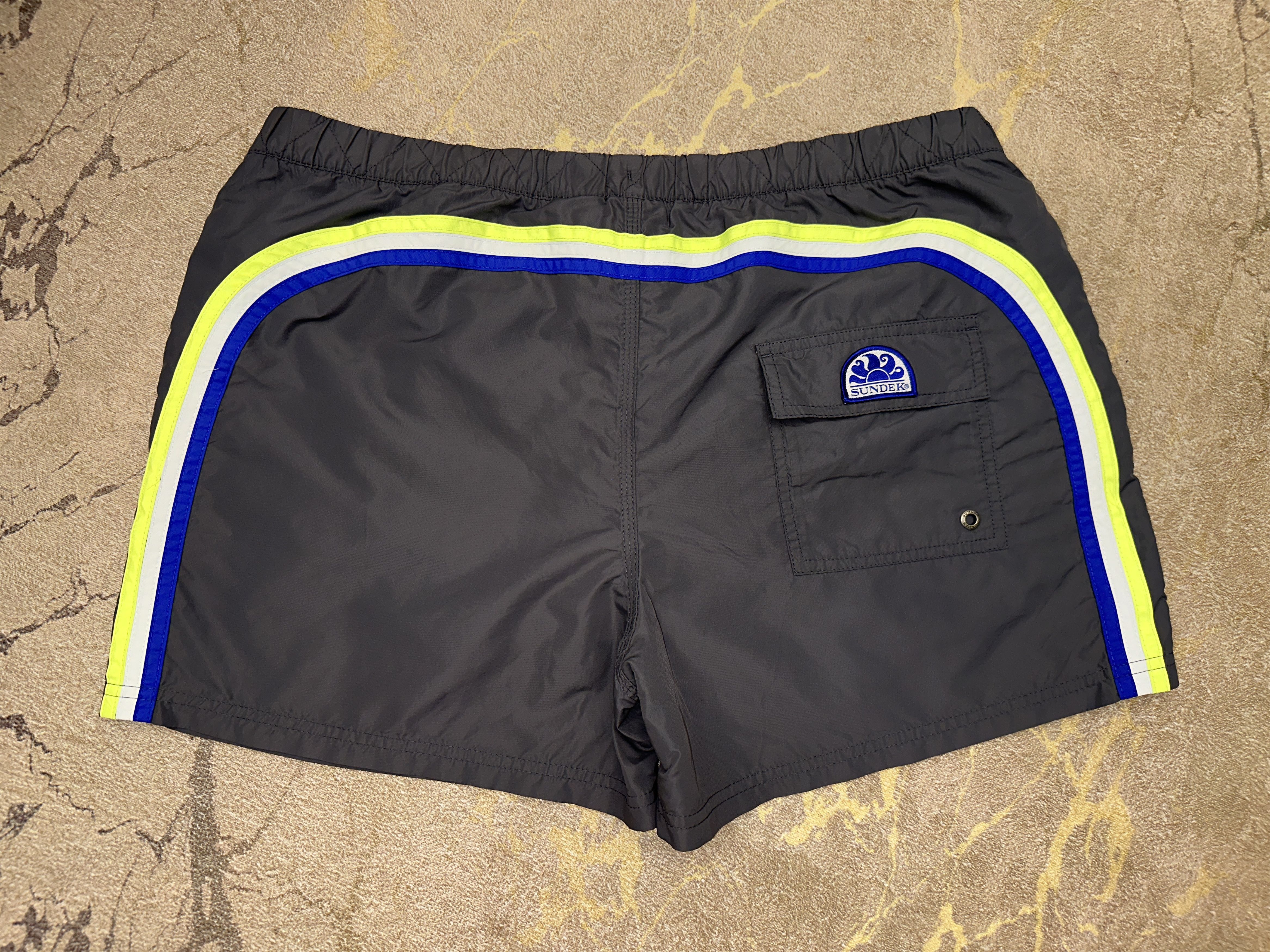 Sundek Sundek XXL Beach Board Shorts Trunks Bath Suit Size 2XL 40 Size US 40 / EU 56 - 1 Thumbnail