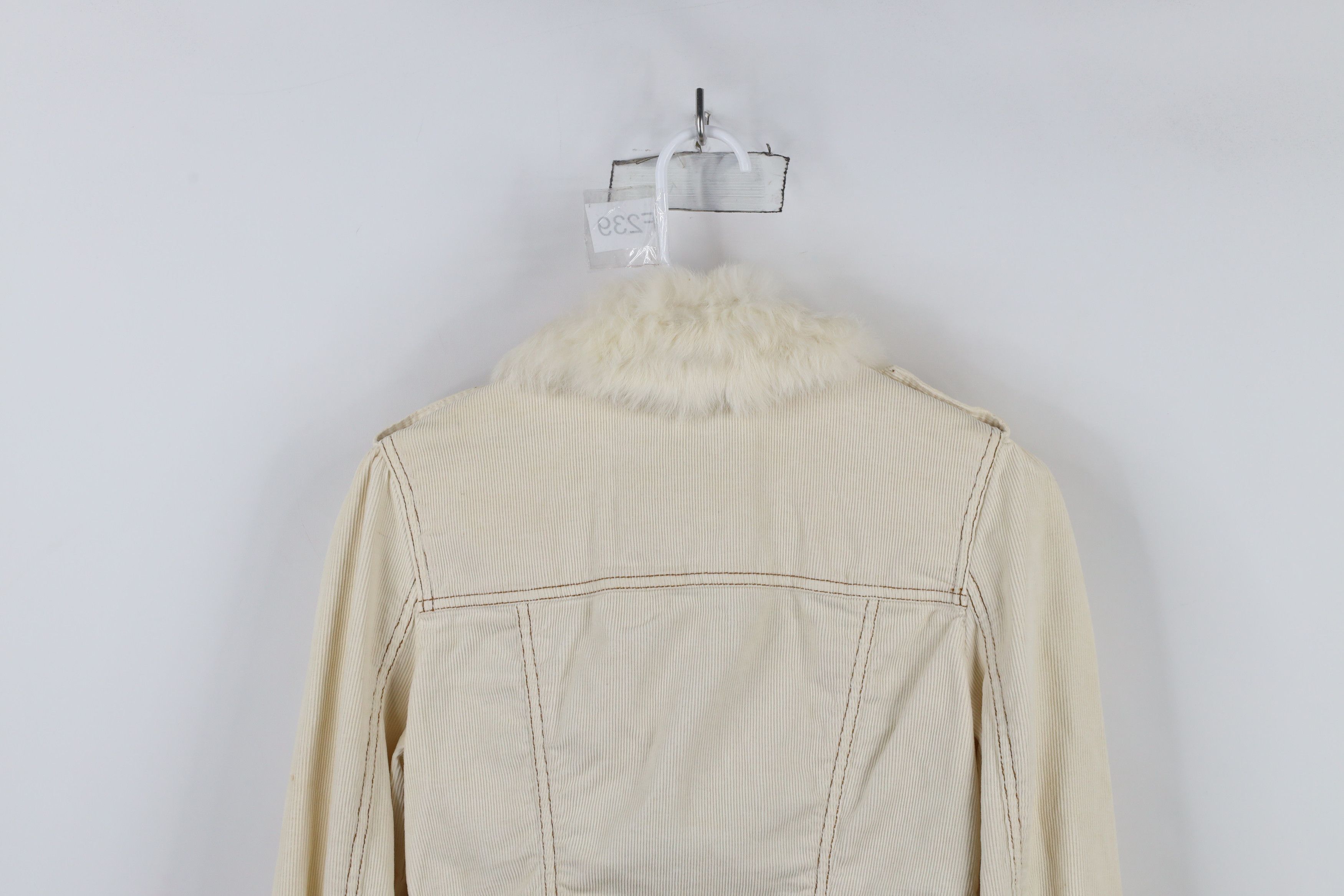 Guess × Vintage Vintage 90s Y2K Guess Fur Trim Corduroy Trucker Jacket Cream Size XS / US 0-2 / IT 36-38 - 18 Thumbnail