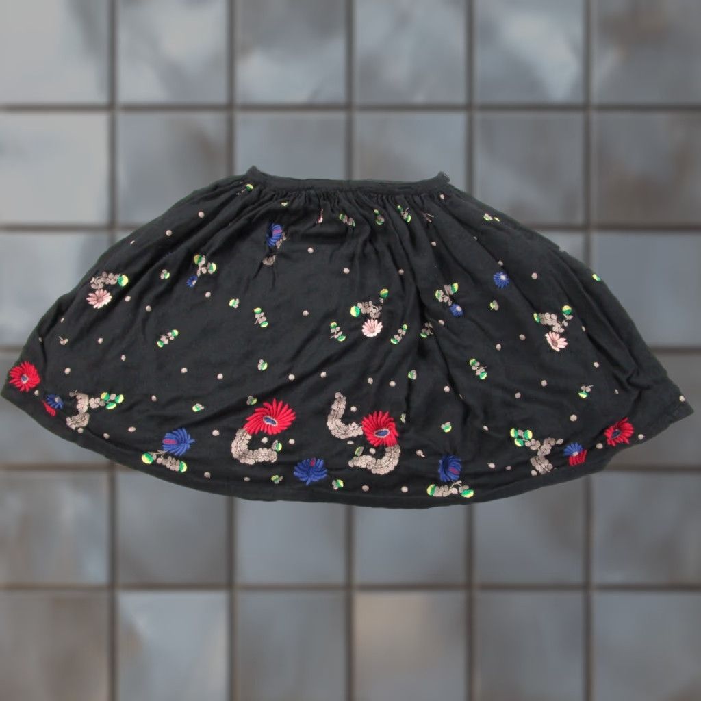 Antik Batik ANTIK BATIK Skirt Teens 14 Black Embroidered Floral Bohemian Skater Mid Rise Cotton Blend Size 36" / US 14 / IT 50 - 1 Thumbnail