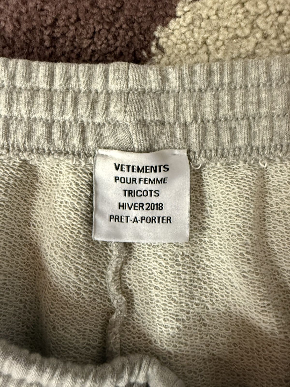 Vetements Vetements FW2017 Megaflare Sweatpants Size US 28 / EU 44 - 4 Thumbnail