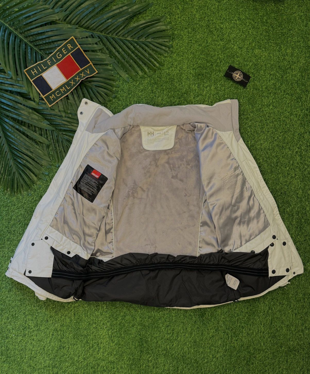 Goretex × Helly Hansen Jacket Hally Hansen recco gore-tex Size L / US 10 / IT 46 - 2 Thumbnail