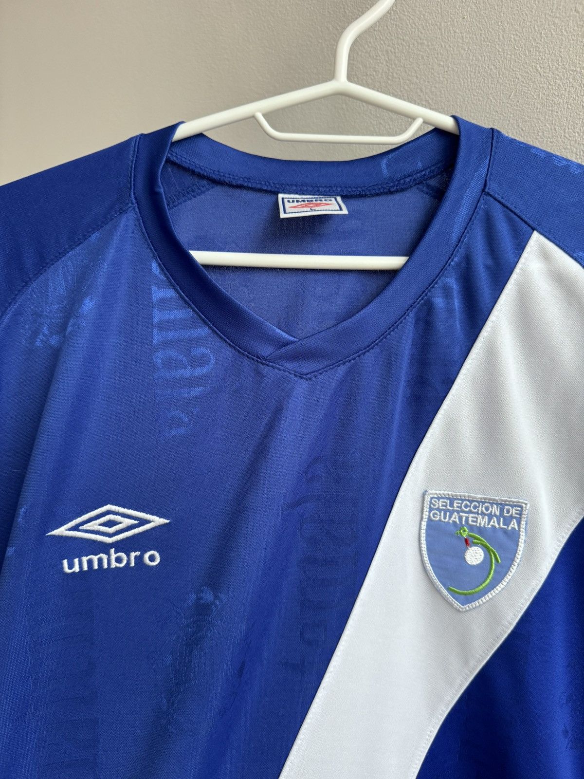 Umbro Guatemala Vintage 90s Football Soccer Jersey Shirt Umbro Size US L / EU 52-54 / 3 - 5 Thumbnail