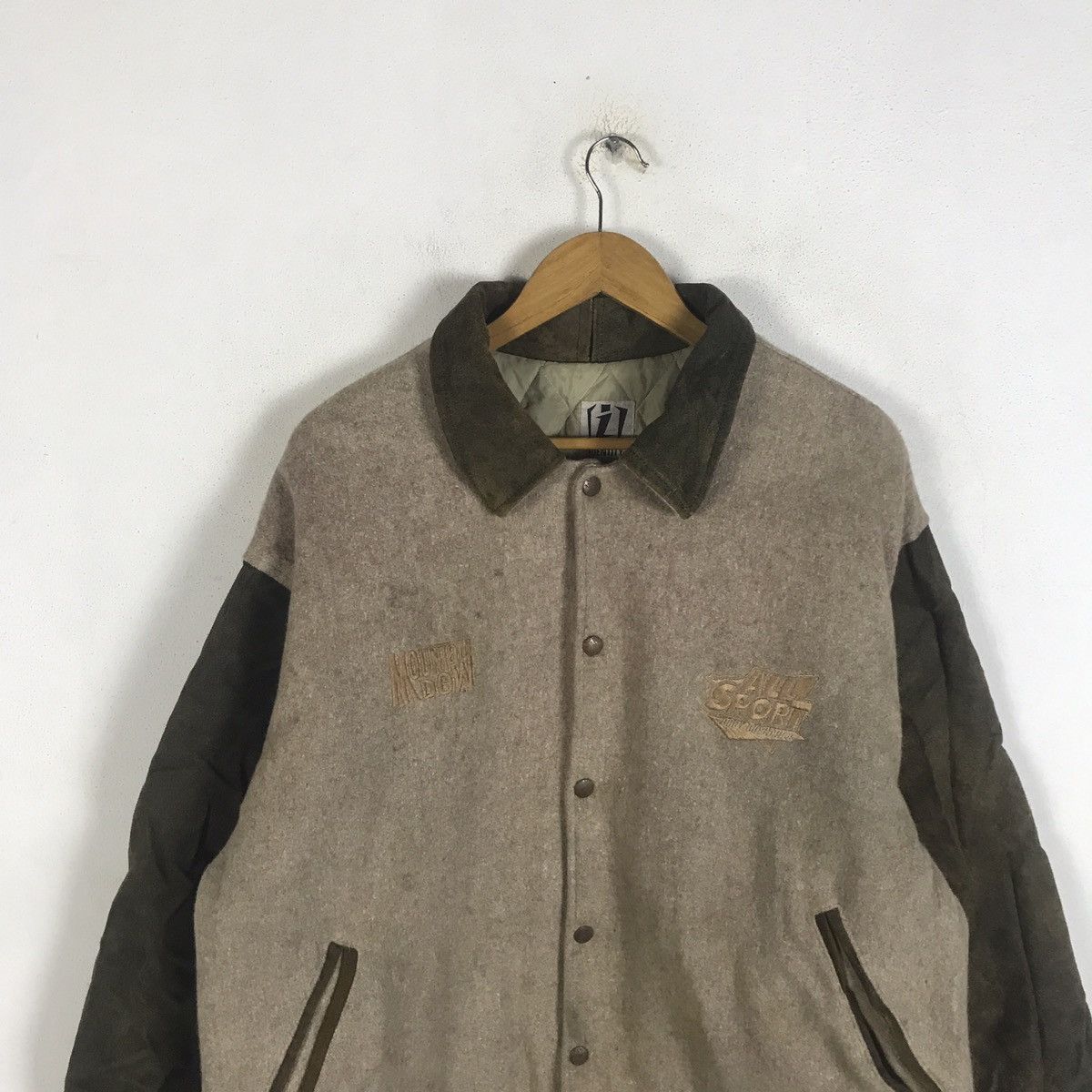 NCAA × Vintage 🔥Rare🔥Vintage ‘96 NCAA MEADOWLANDS FINAL FOUR Varsity Jacket Size US L / EU 52-54 / 3 - 5 Thumbnail