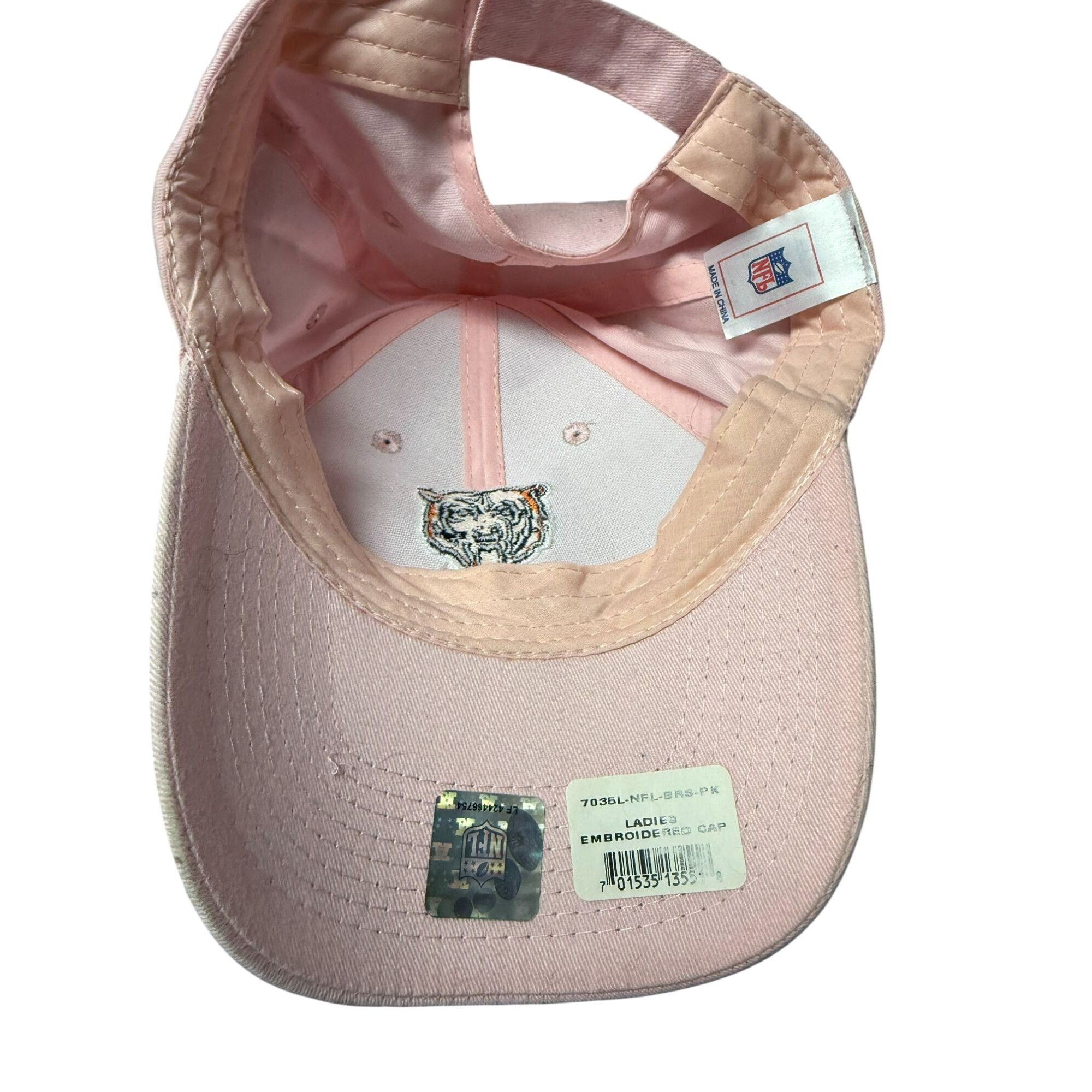 Reebok NWT Ladies Pink Chicago Bears Embroidered Cap Adjustable Vel Size ONE SIZE - 4 Thumbnail