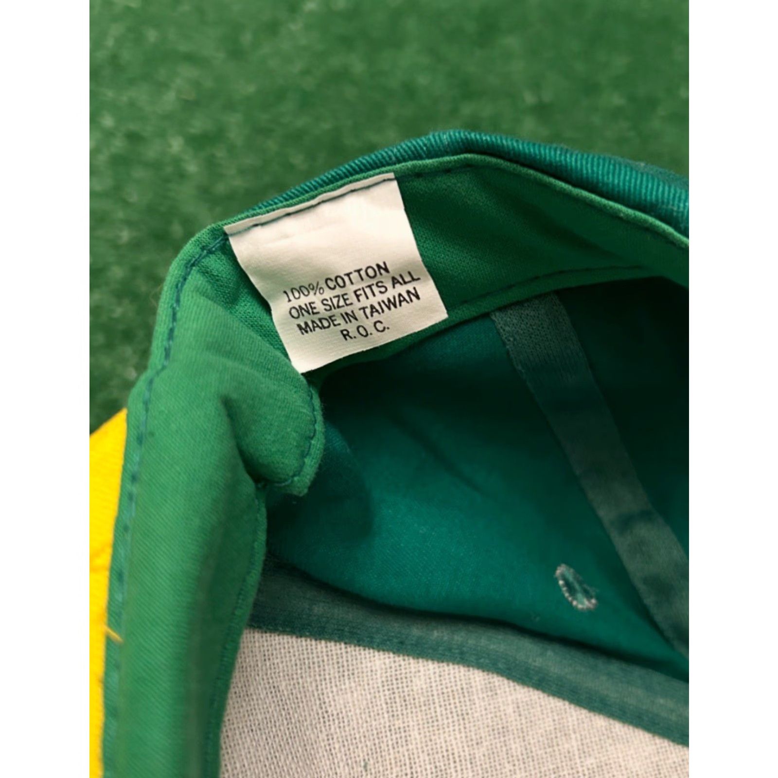 Vintage VINTAGE Jacksonville University Dolphins JU Gatorade Jiffy SnapBack Hat Mens One Size Green 90s 80s University Sports Hip Hop Adjustable Size ONE SIZE - 4 Thumbnail