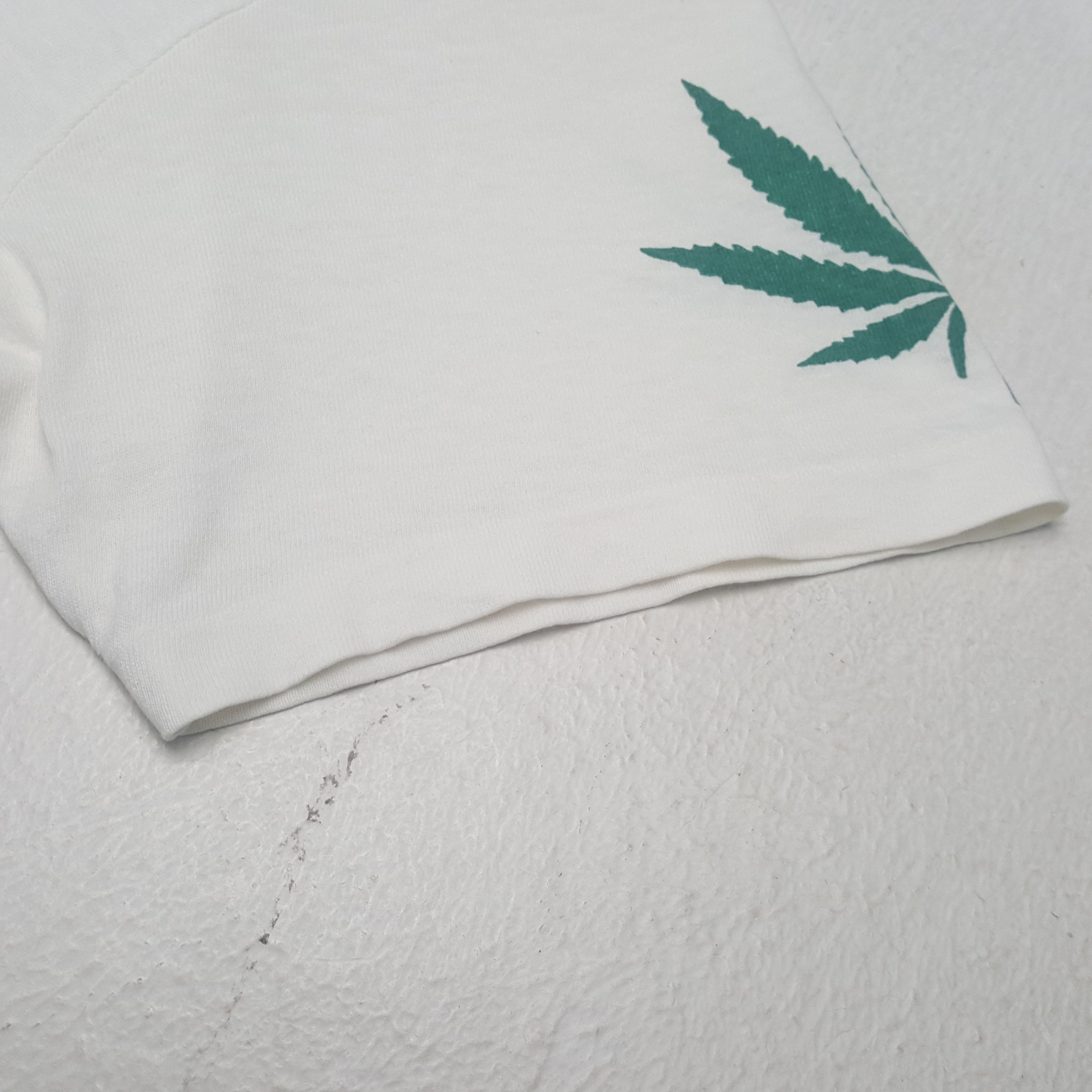 Hysteric Glamour Hysteric Glamour Hempster Japanese Brand Tshirt C294N70 Size US L / EU 52-54 / 3 - 6 Thumbnail