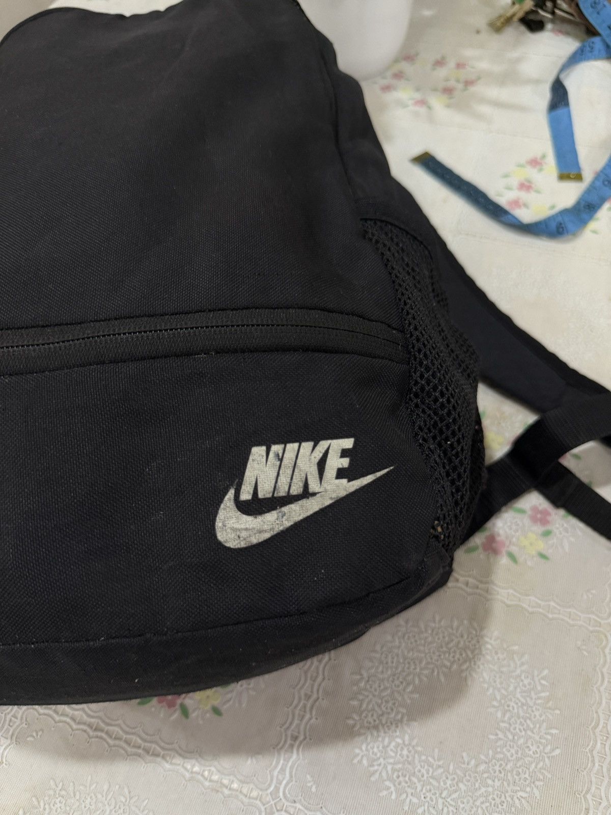 Nike 🔥🔥🔥ARCHIVE NIKE BAGPACK Size ONE SIZE - 4 Thumbnail