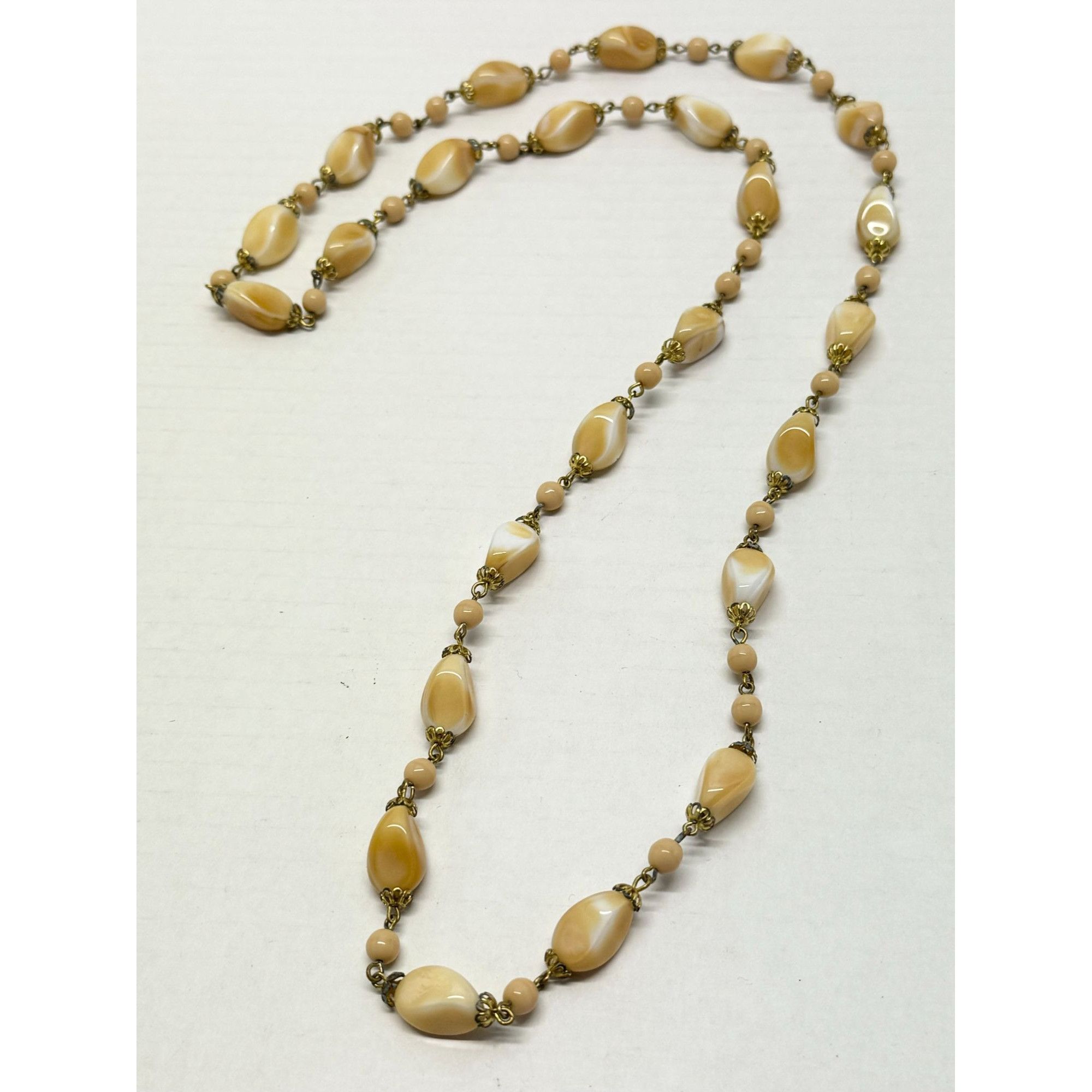 Vintage Vintage glass brown chain link beaded necklace Size ONE SIZE - 1 Thumbnail