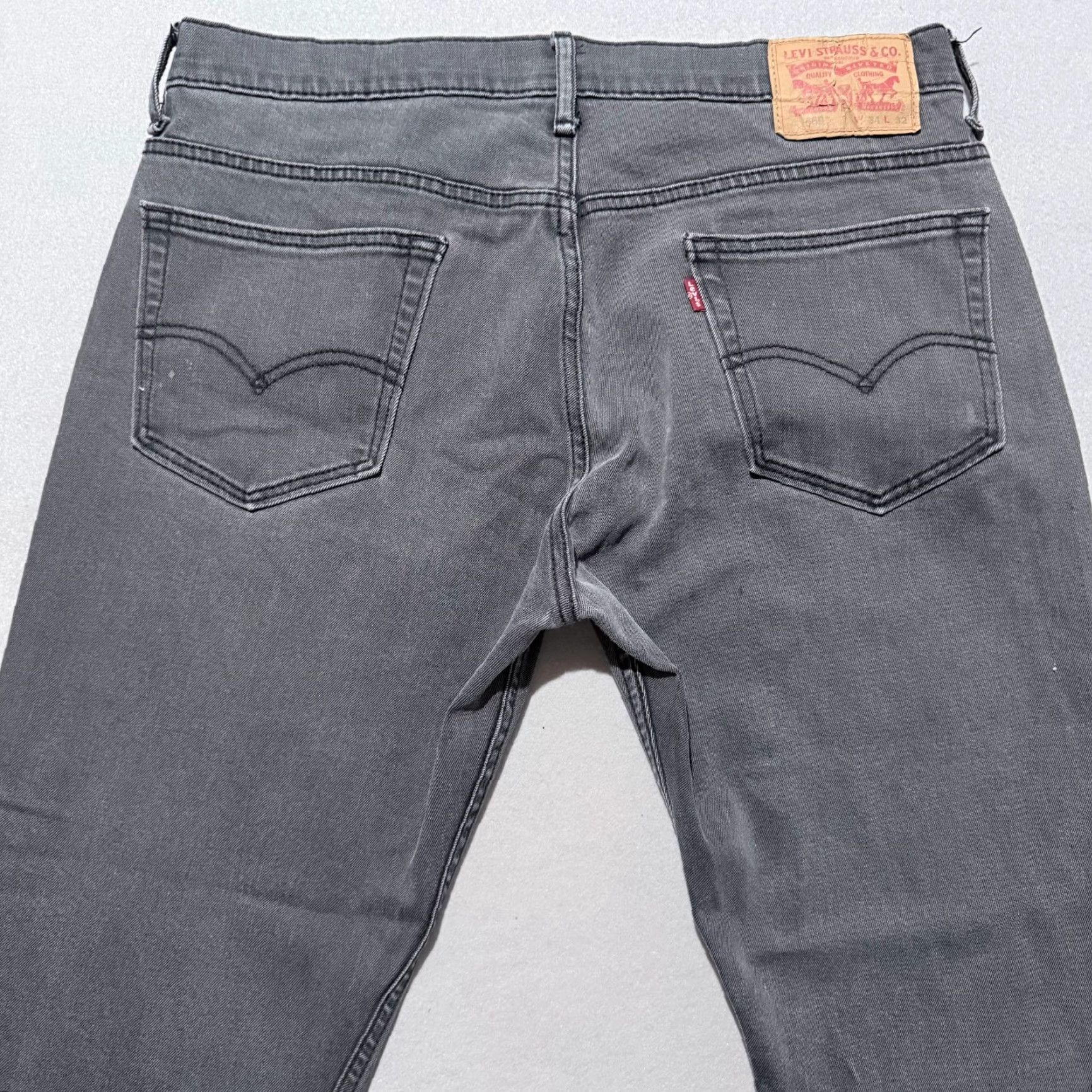 Levi's Levi's Jeans Men Gray 569 Loose Straight Mid Rise 34x32 Distressed Denim 5-Pocket Design Jeans Size US 34 / EU 50 - 4 Thumbnail