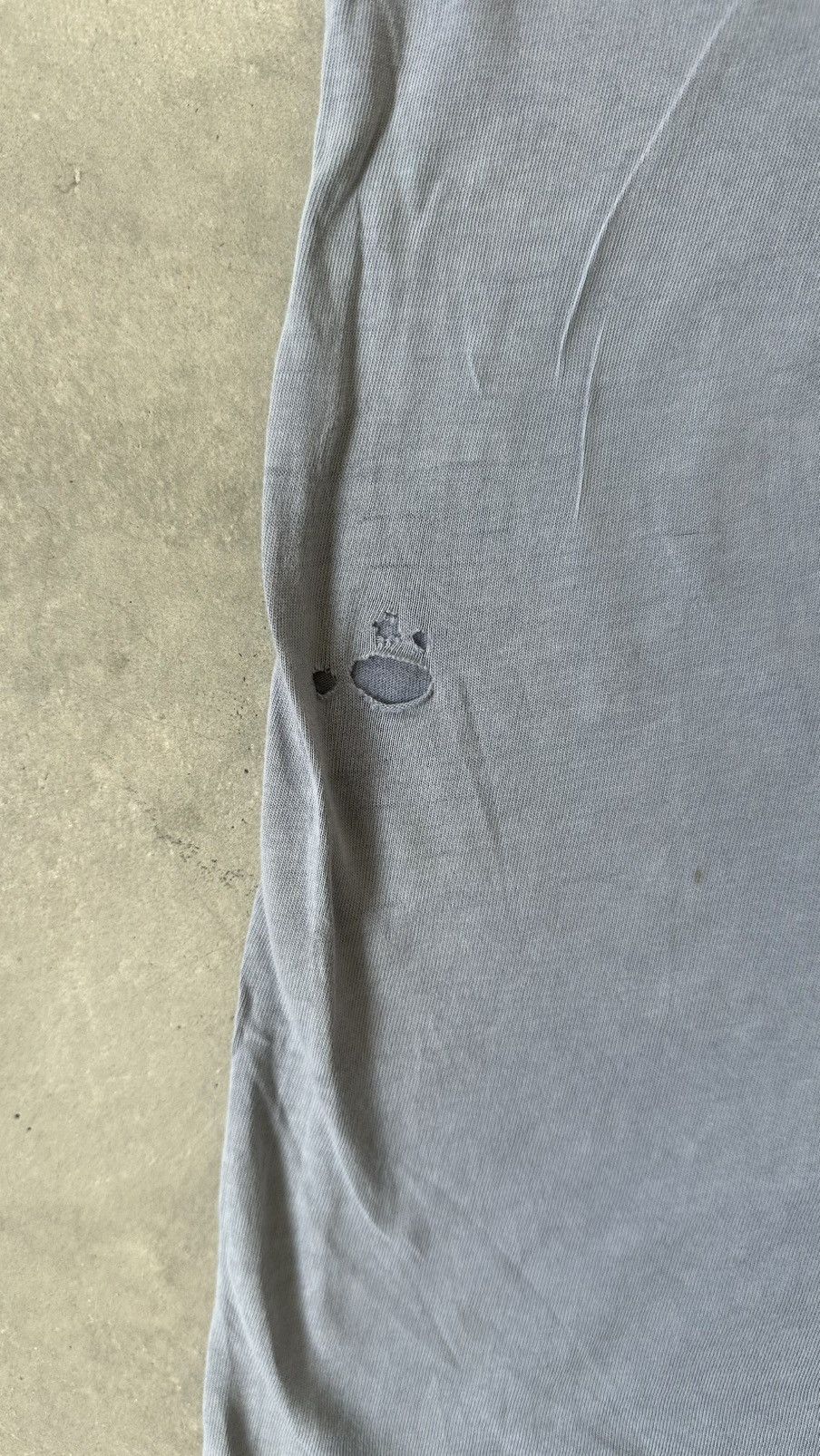 Uniqlo WELL FADED GOLDEN KAMUY TEE Size US L / EU 52-54 / 3 - 3 Thumbnail
