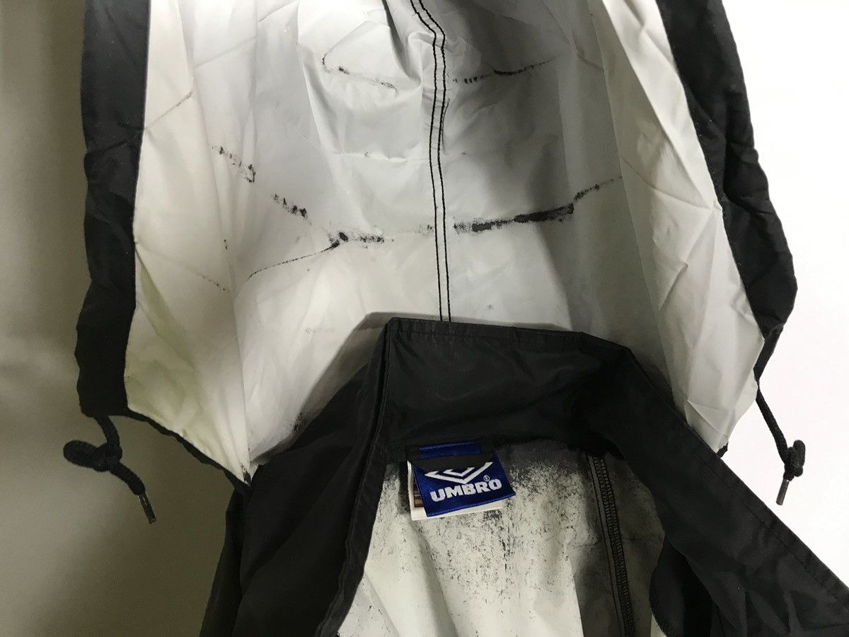 Umbro Manchester United 1999 2000 Football Soccer Rain Jacket Size US M / EU 48-50 / 2 - 15 Thumbnail