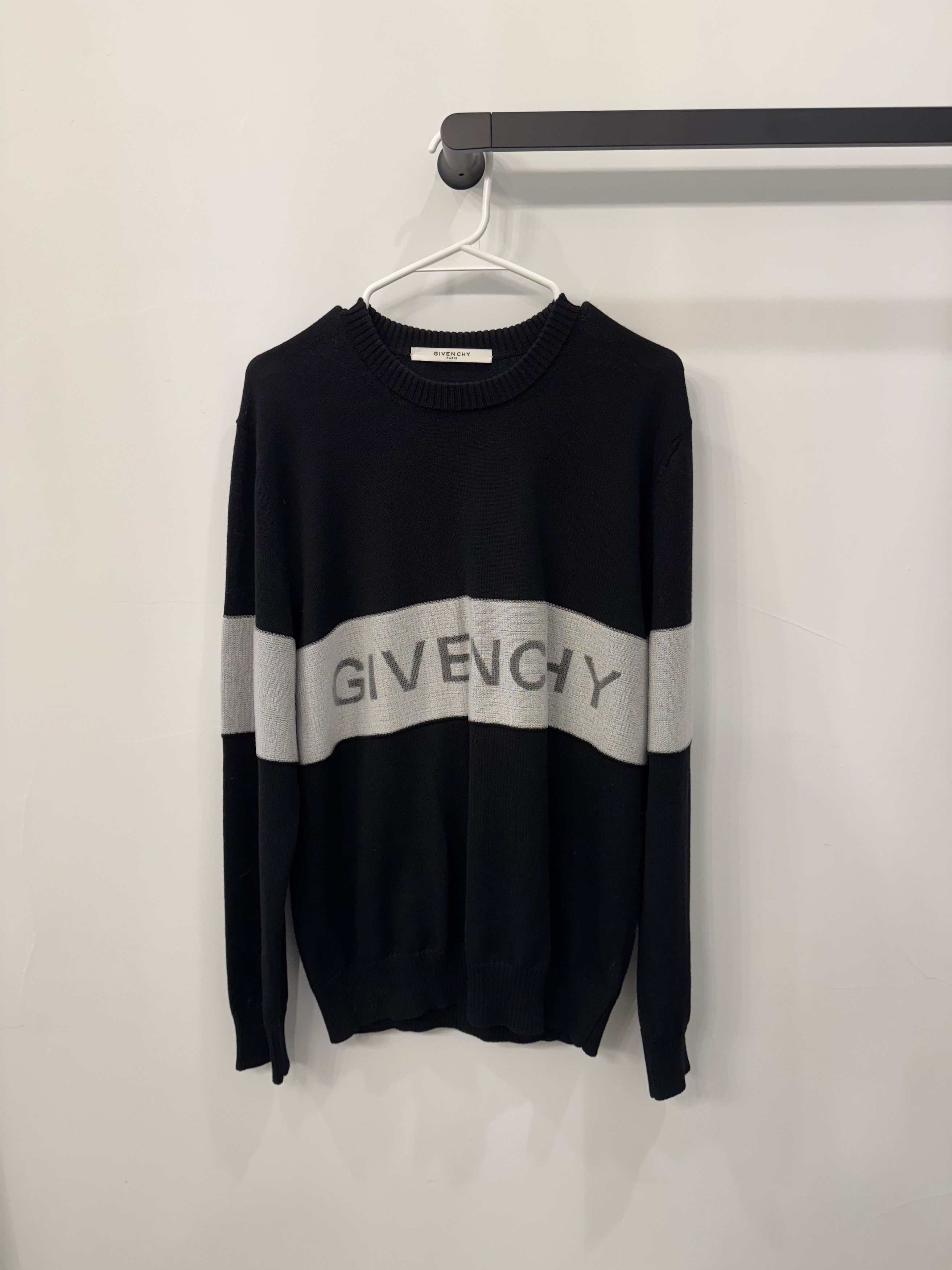 Givenchy Givenchy Transparent Band Logo Crew Knit Size US L / EU 52-54 / 3 - 1 Thumbnail