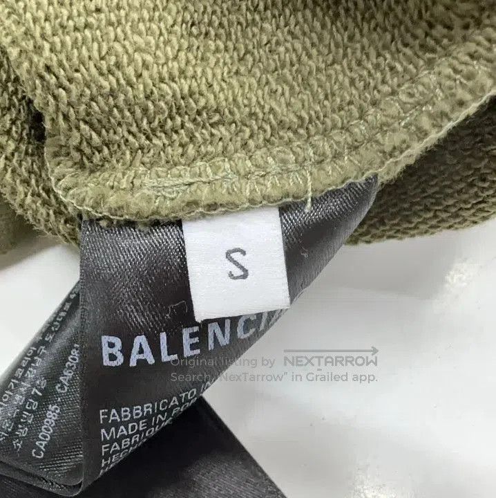 Balenciaga Balenciaga Political Campaign Hoodie in Military Green. Size US S / EU 44-46 / 1 - 4 Thumbnail