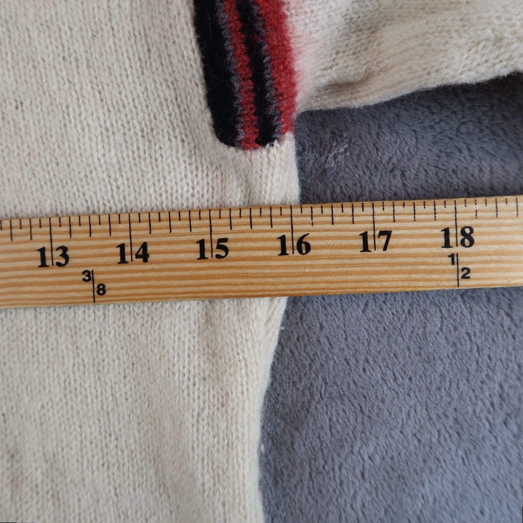 Vintage VINTAGE 1970s Mr Jump Sweater Pullover Size 3 Ivory Wool Blend Aztec Womens Size XS / US 0-2 / IT 36-38 - 7 Thumbnail