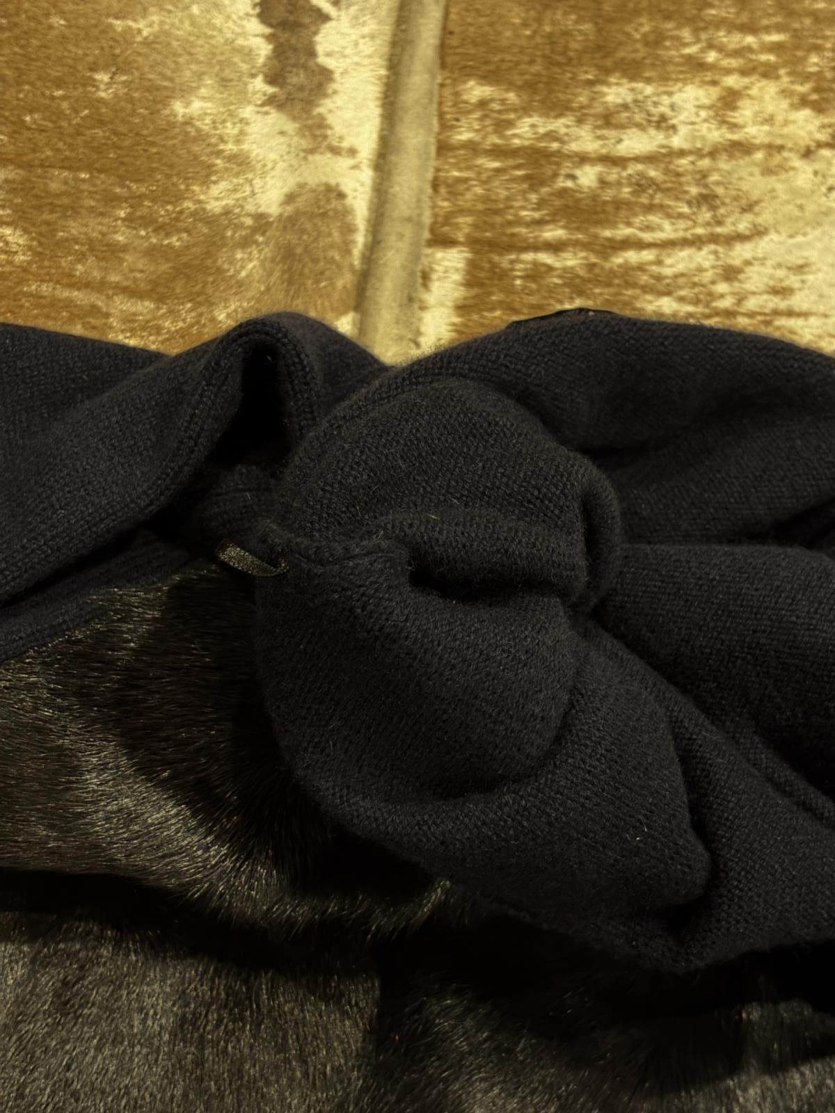 Valentino Valentino Cashmere & Kid Fur Panel Sweater Size US XL / EU 56 / 4 - 4 Thumbnail