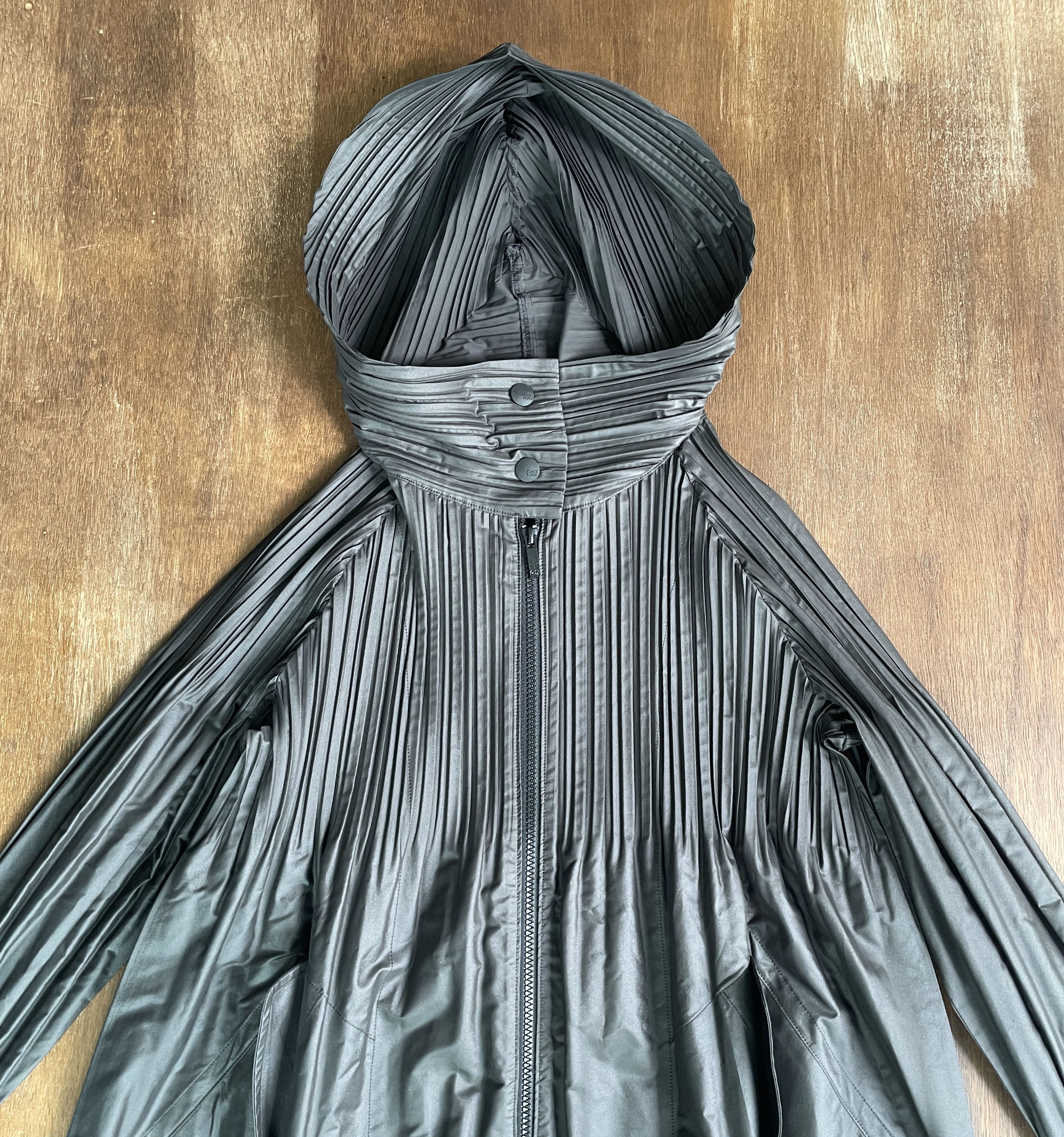 Pleats Please Issey Miyake PLEATS PLEASE Long Light Jacket Size US M / EU 48-50 / 2 - 2 Thumbnail
