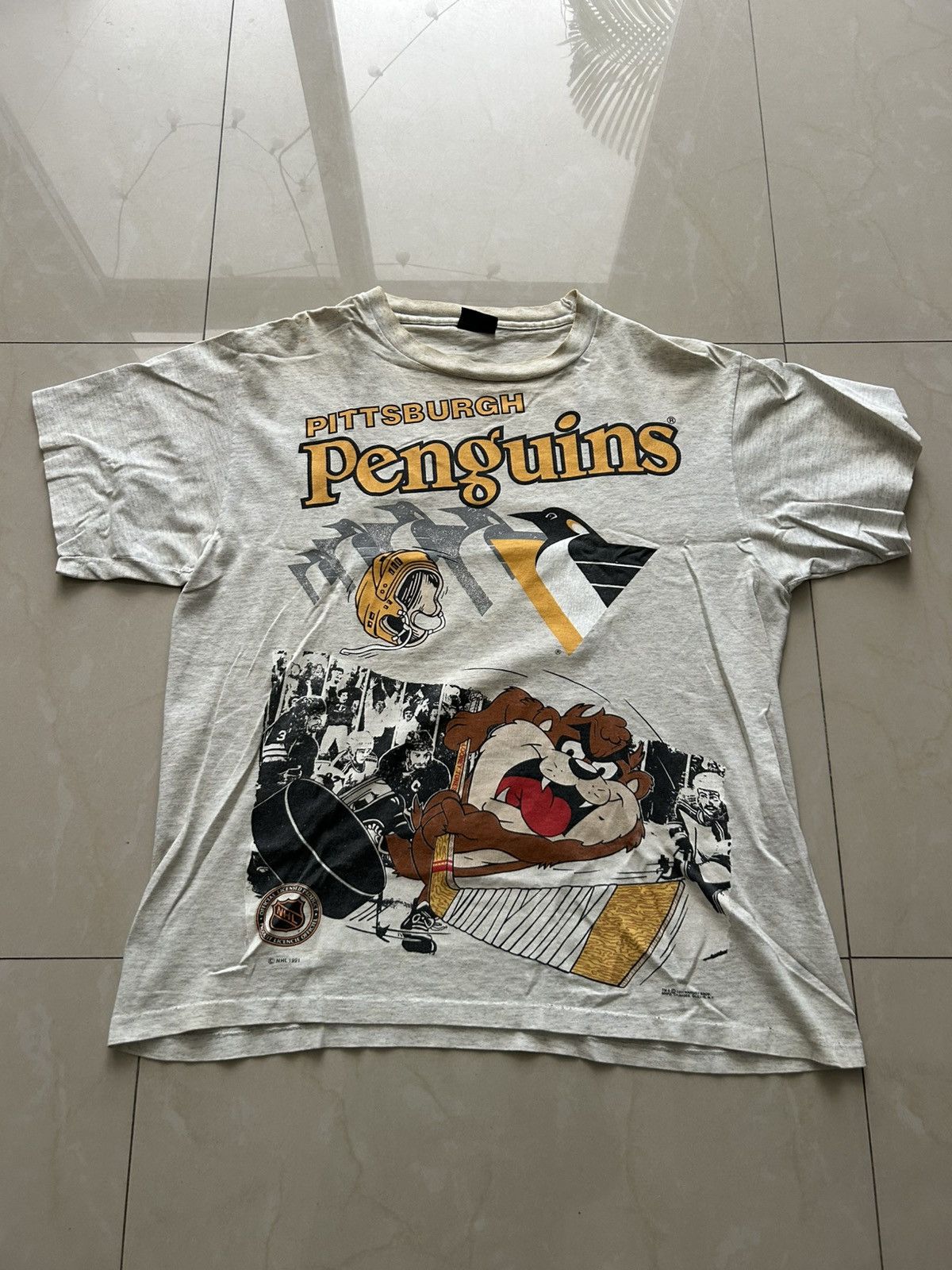 NHL × Vintage 1993 taz devil Pittsburg penguins tee Size US L / EU 52-54 / 3 - 1 Thumbnail
