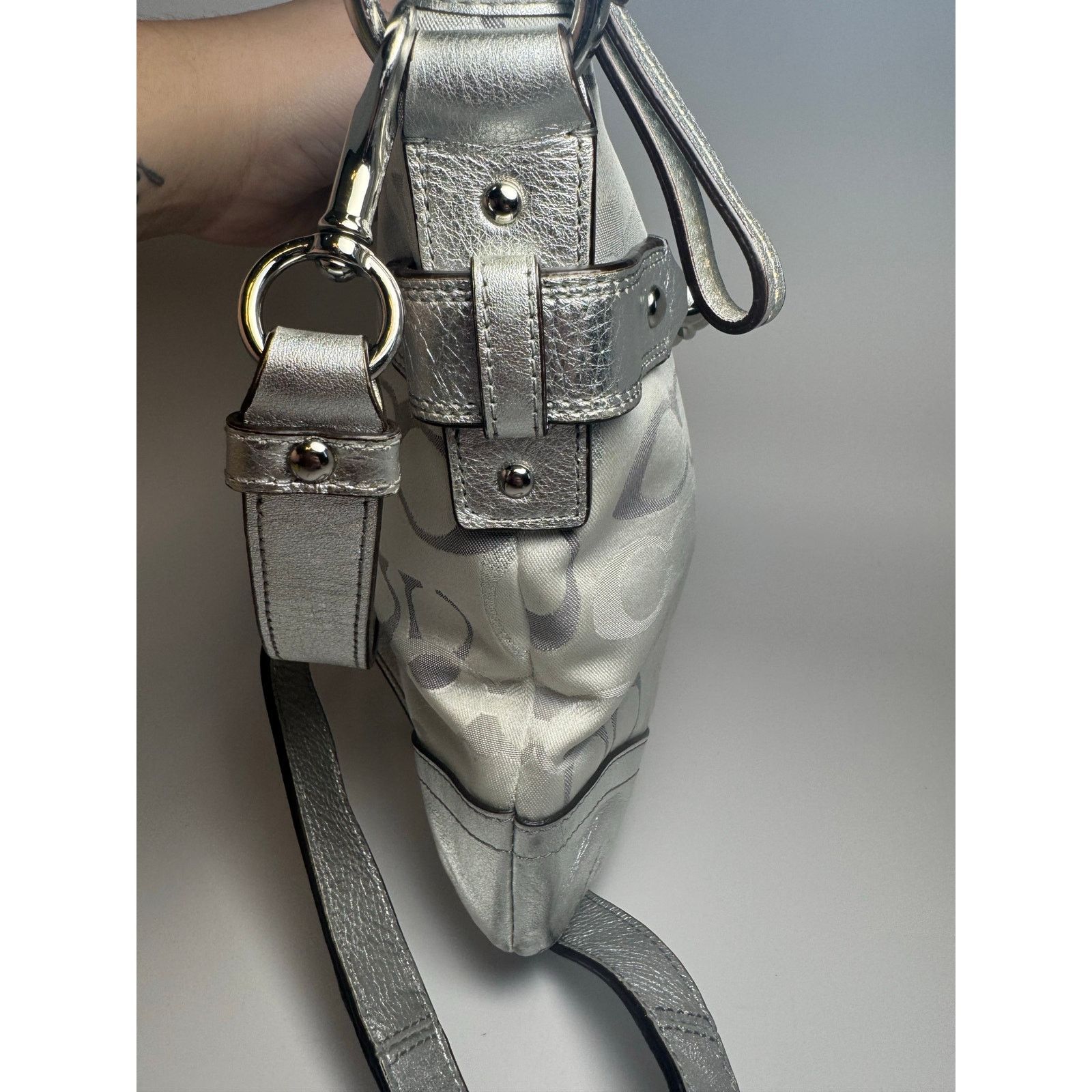 Coach Coach Optic Metallic Signature Chain Silver Crossbody #19820 Size ONE SIZE - 7 Thumbnail