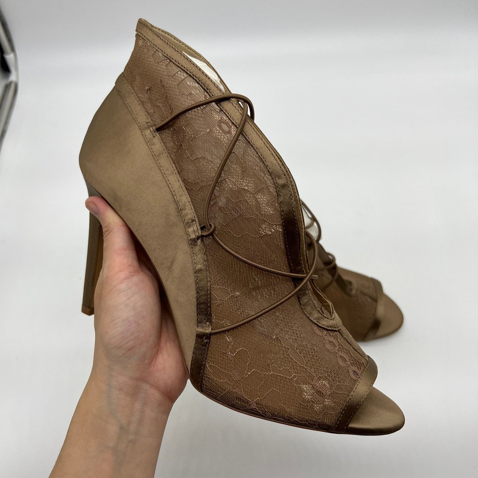 Other G.I.L.I. Women Heel Size 10 M Peep Toe Elastic Front Size US 10 / IT 40 - 10 Thumbnail