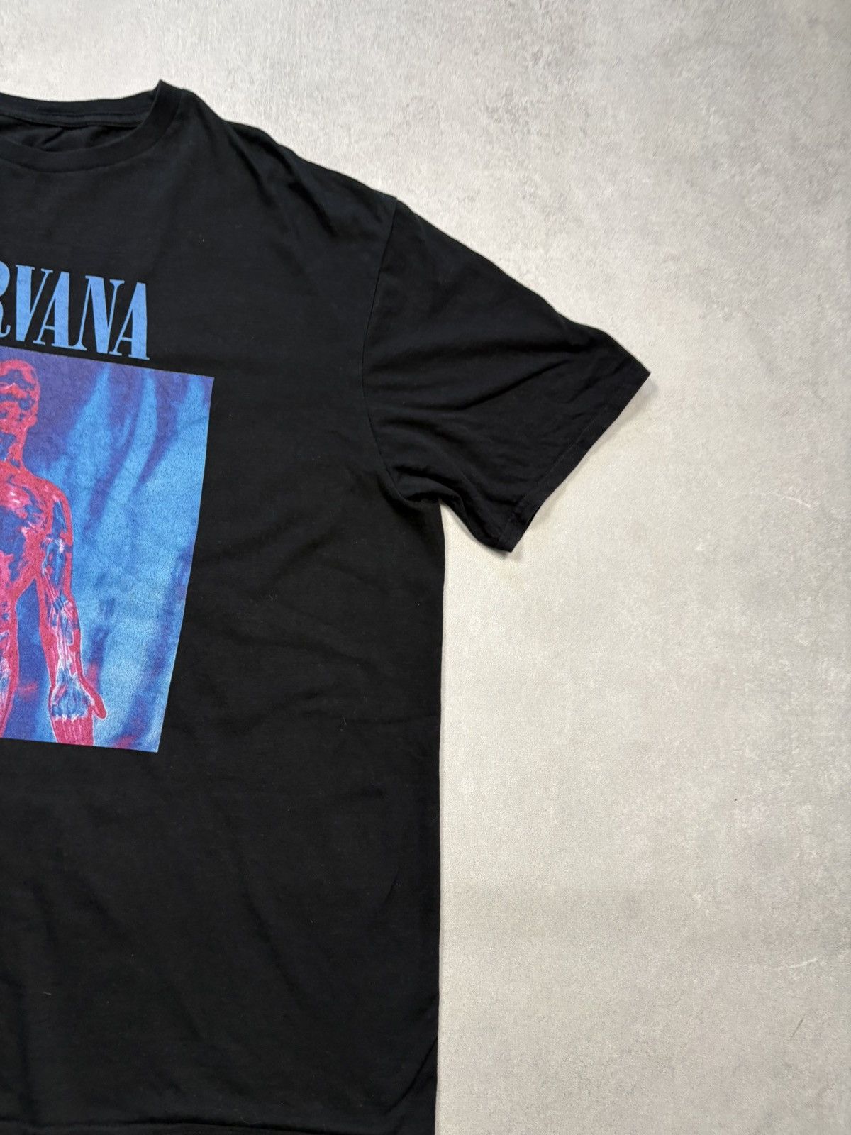 Band Tees Nirvana “Sliver” Red & Blue Anatomical Figure Vintage Tee Size US XXL / EU 58 / 5 - 2 Thumbnail