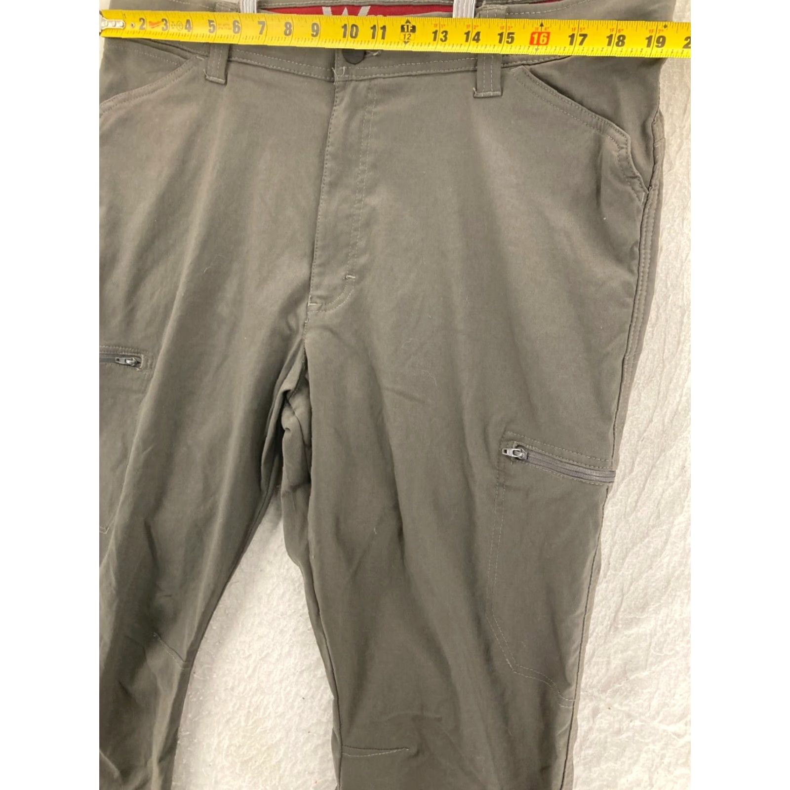 Wrangler Wrangler Relaxed Fit Stretch Cargo Pants Beige Mens 38x33 Size US 38 / EU 54 - 2 Thumbnail