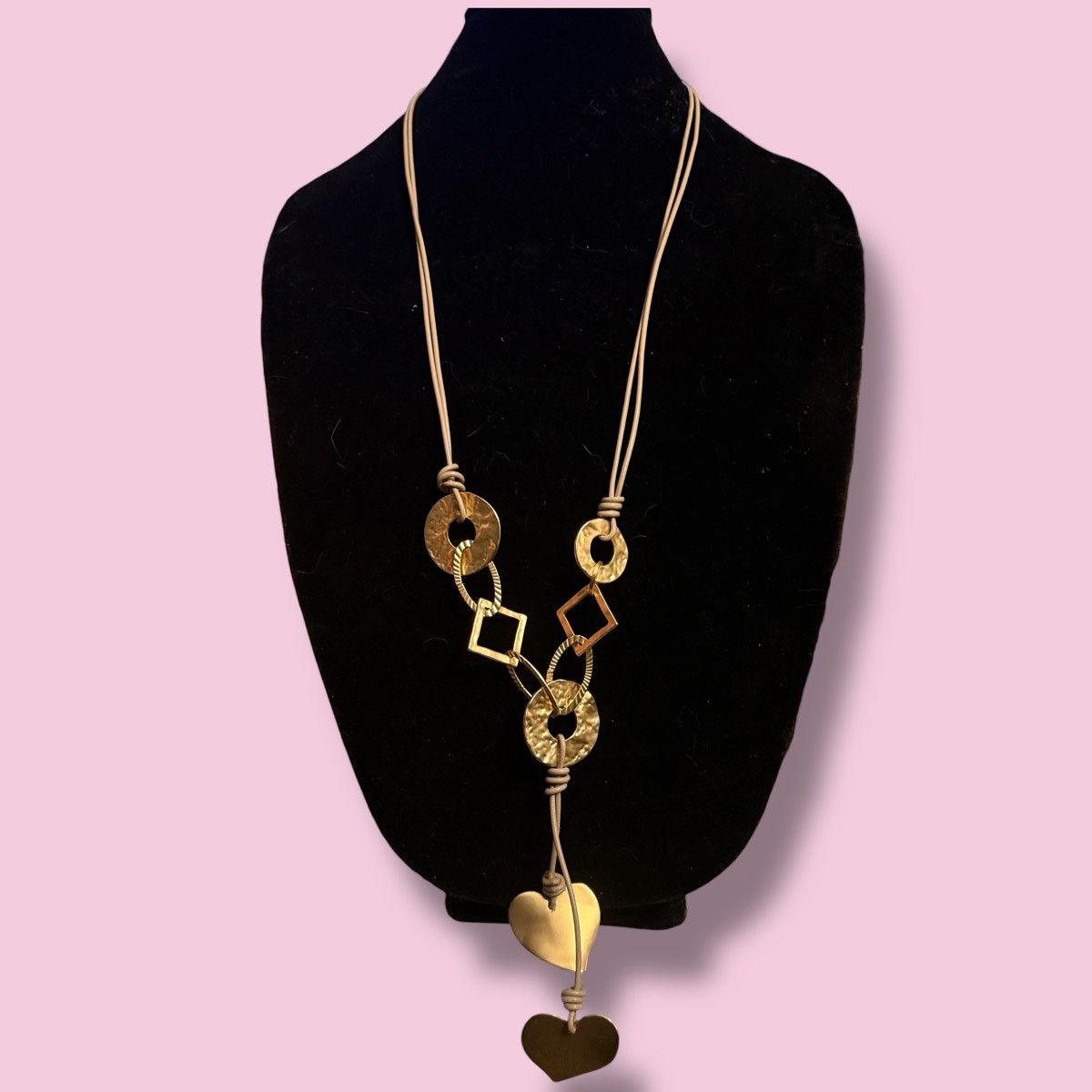 Other Long gold tone geometric/hearts lariat cord necklace Size ONE SIZE - 1 Thumbnail