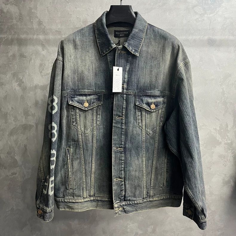 Balenciaga Balenciaga latest indigo blue letter printed single breaste Size US XS / EU 42 / 0 - 1 Thumbnail