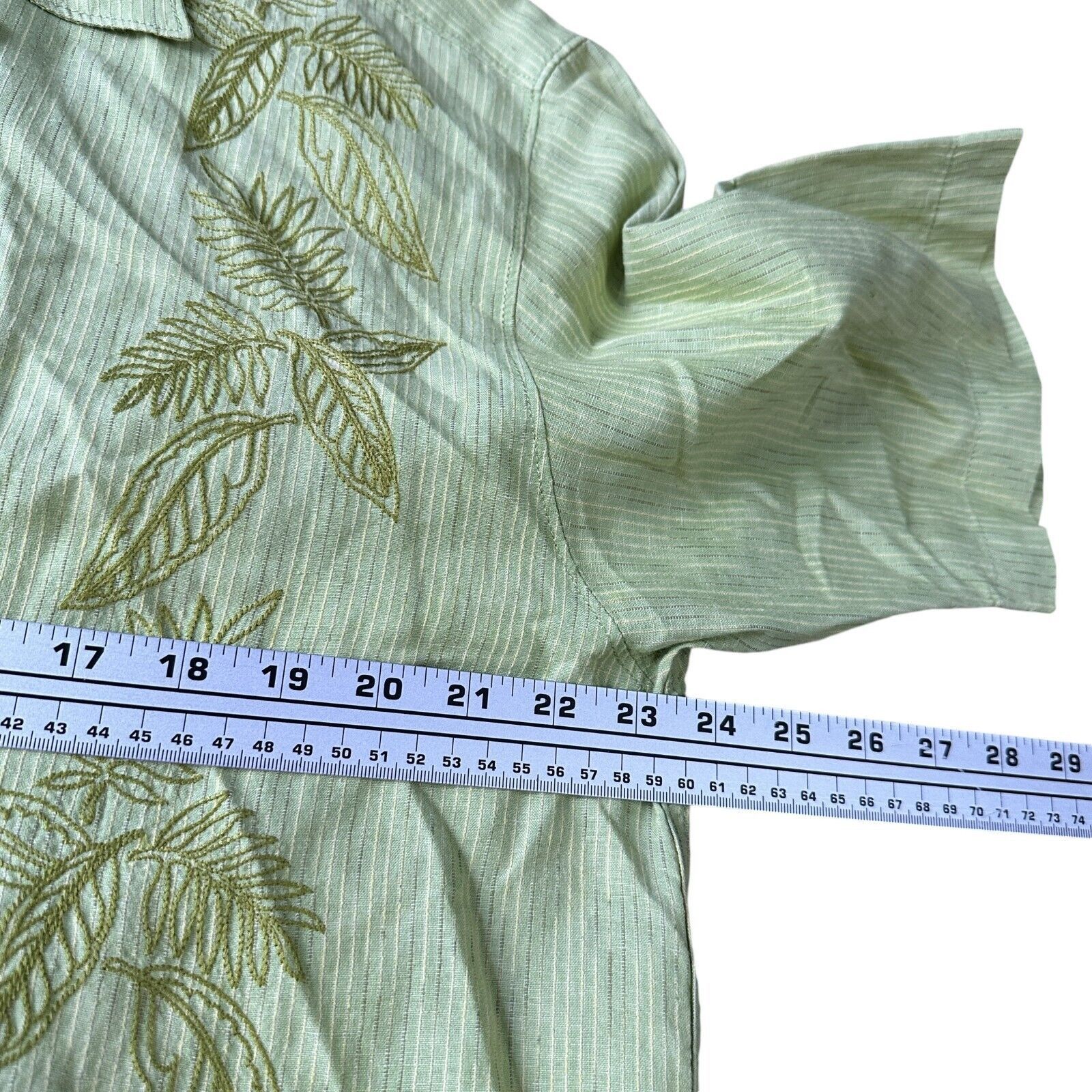 Tommy Bahama Tommy Bahama Shirts Men Large Green Floral Short Sleeve Size US L / EU 52-54 / 3 - 8 Thumbnail