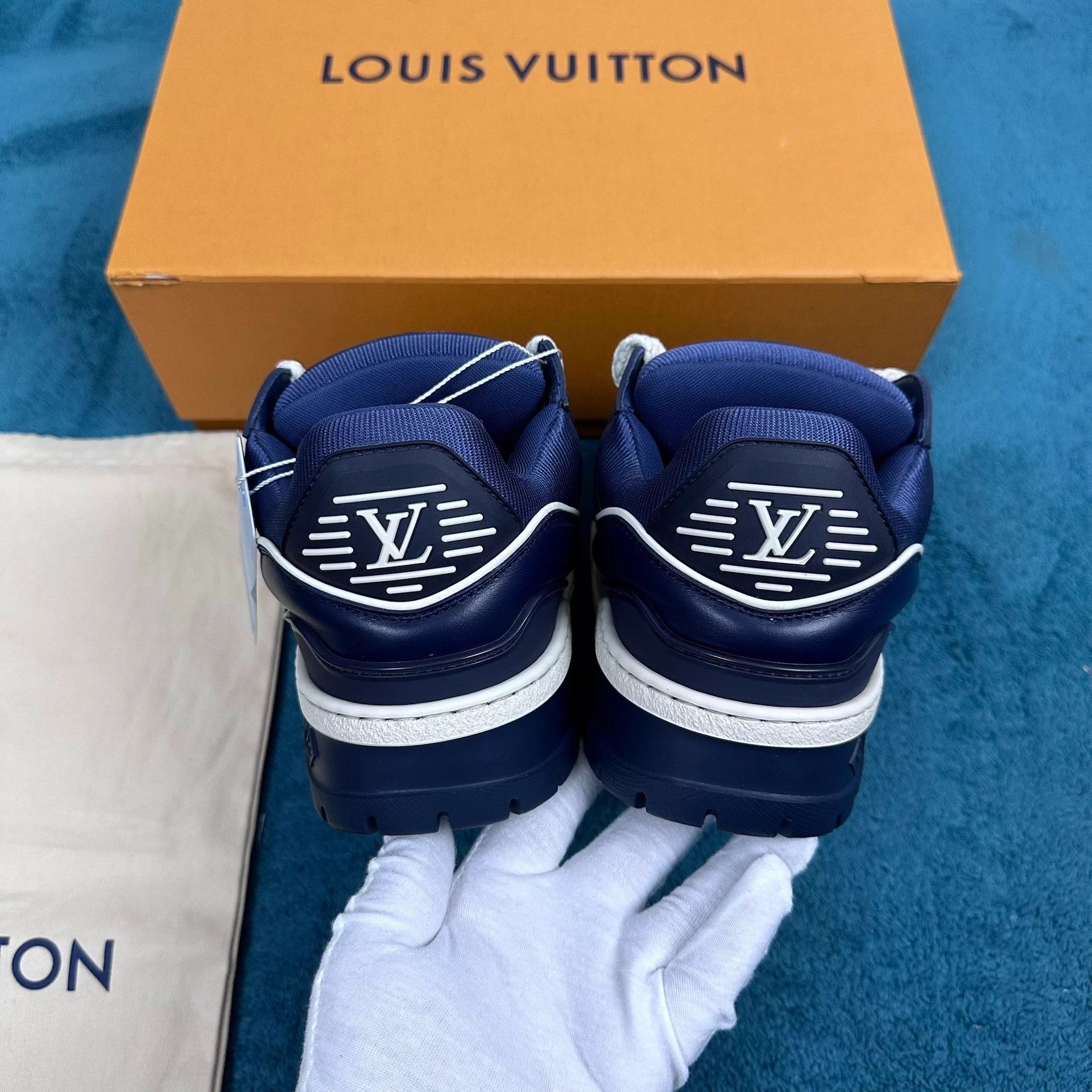 Louis Vuitton LV Trainer Pangpang Qixi Love Logo Navy 37 Size US 6 / IT 36 - 4 Thumbnail