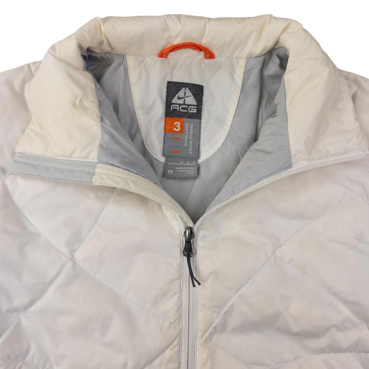 Nike Vintage Nike ACG Quilted Puffer Jacket Women's Size M Size US M / EU 48-50 / 2 - 3 Thumbnail