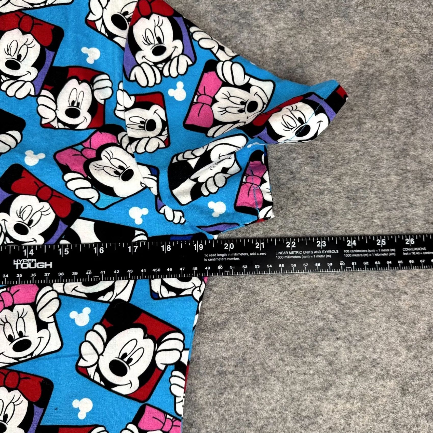 Disney VINTAGE Disney Scrub Top Mickey Minnie Mouse Cotton Blue Womens XS Size XS / US 0-2 / IT 36-38 - 7 Thumbnail