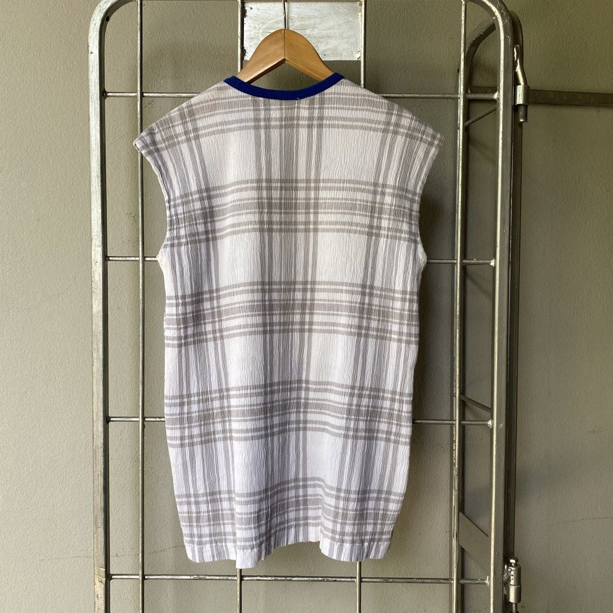 Tsumori Chisato Tsumori Chisato Blue Trim Bow Tie Sleeveless Blouse Size M / US 6-8 / IT 42-44 - 17 Thumbnail