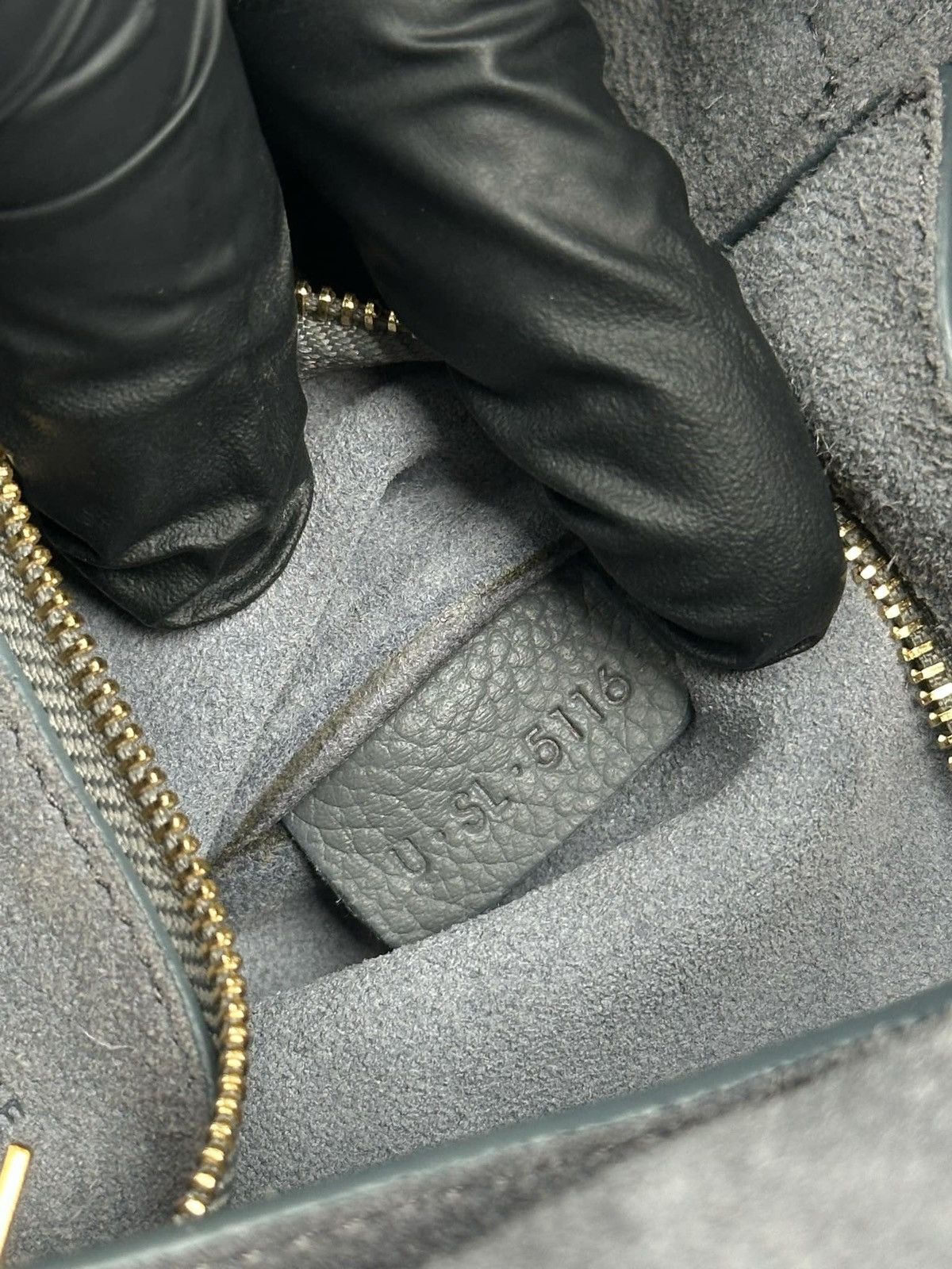 Celine Celine Seau Sangle Bucket Bag Grained Gray Size ONE SIZE - 18 Thumbnail